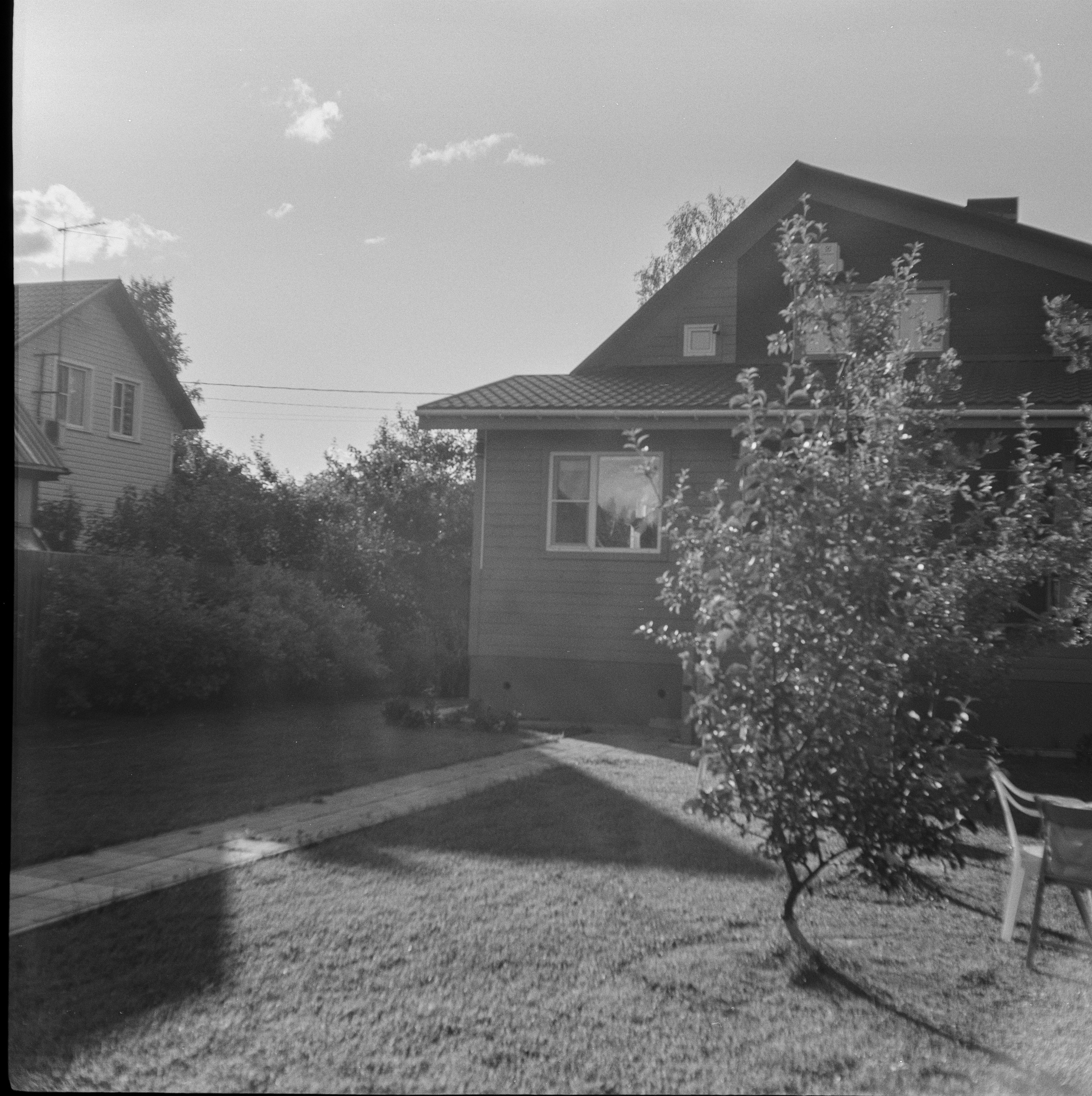 Franka Solida III — Sсhneider-Kreuznach Radionar 80 mm f2.9 V