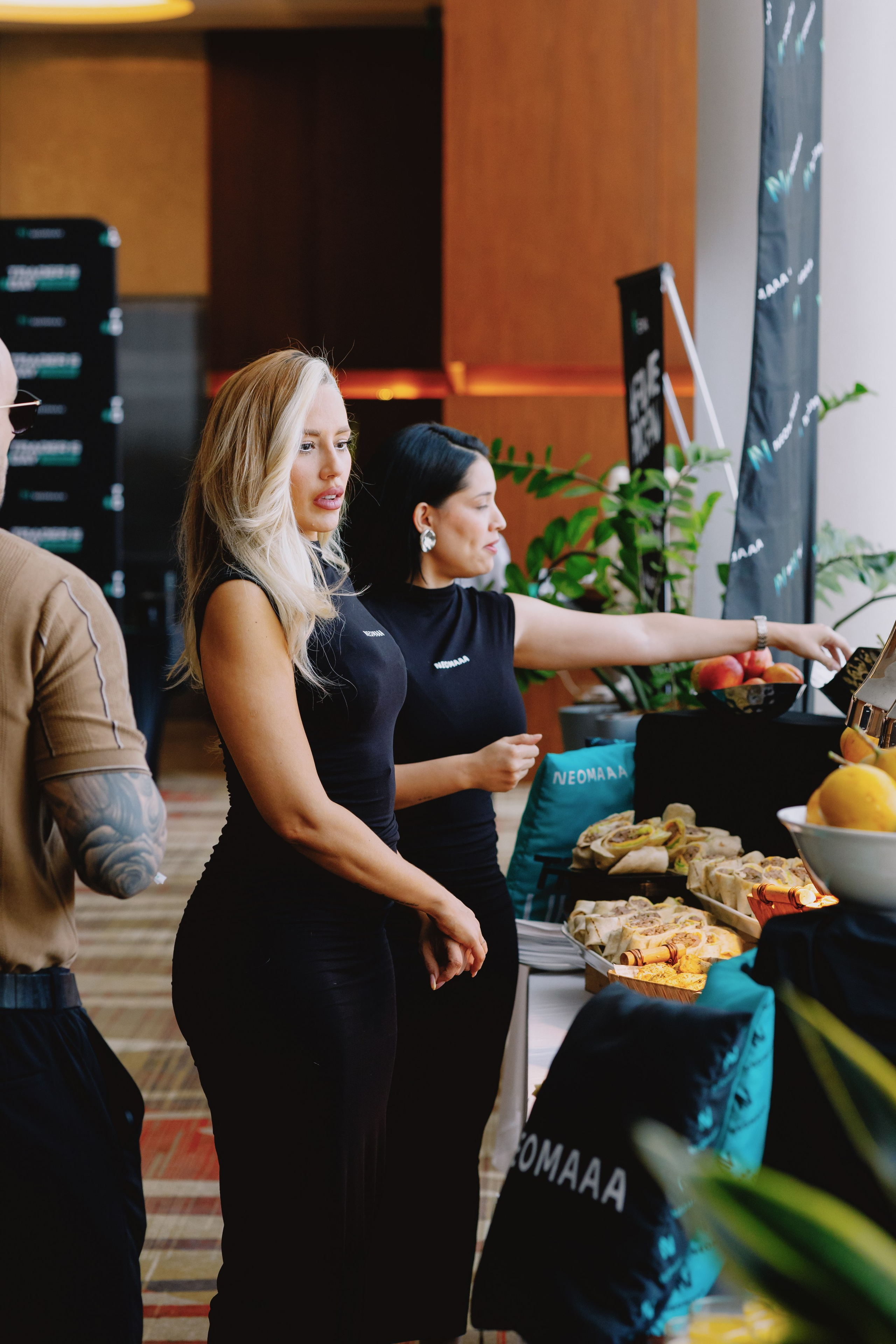 TRADERS DAY By NeomAAA Medellin. NeomAAA Funds Gallery