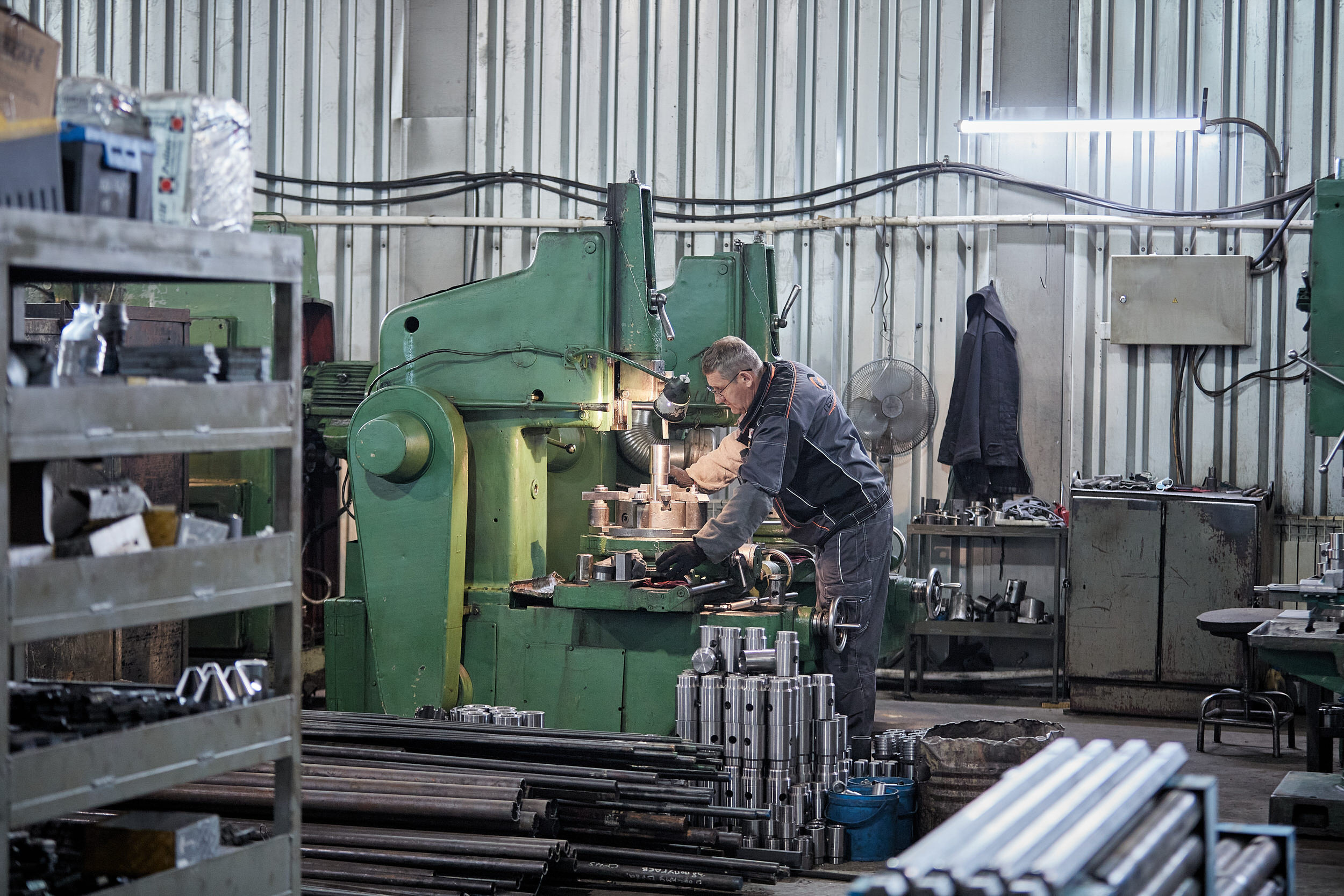 Съемка пресстура на предприятие по производству бурового инструмента. Контент для бизнеса в Екатеринбурге Полдень Медиа