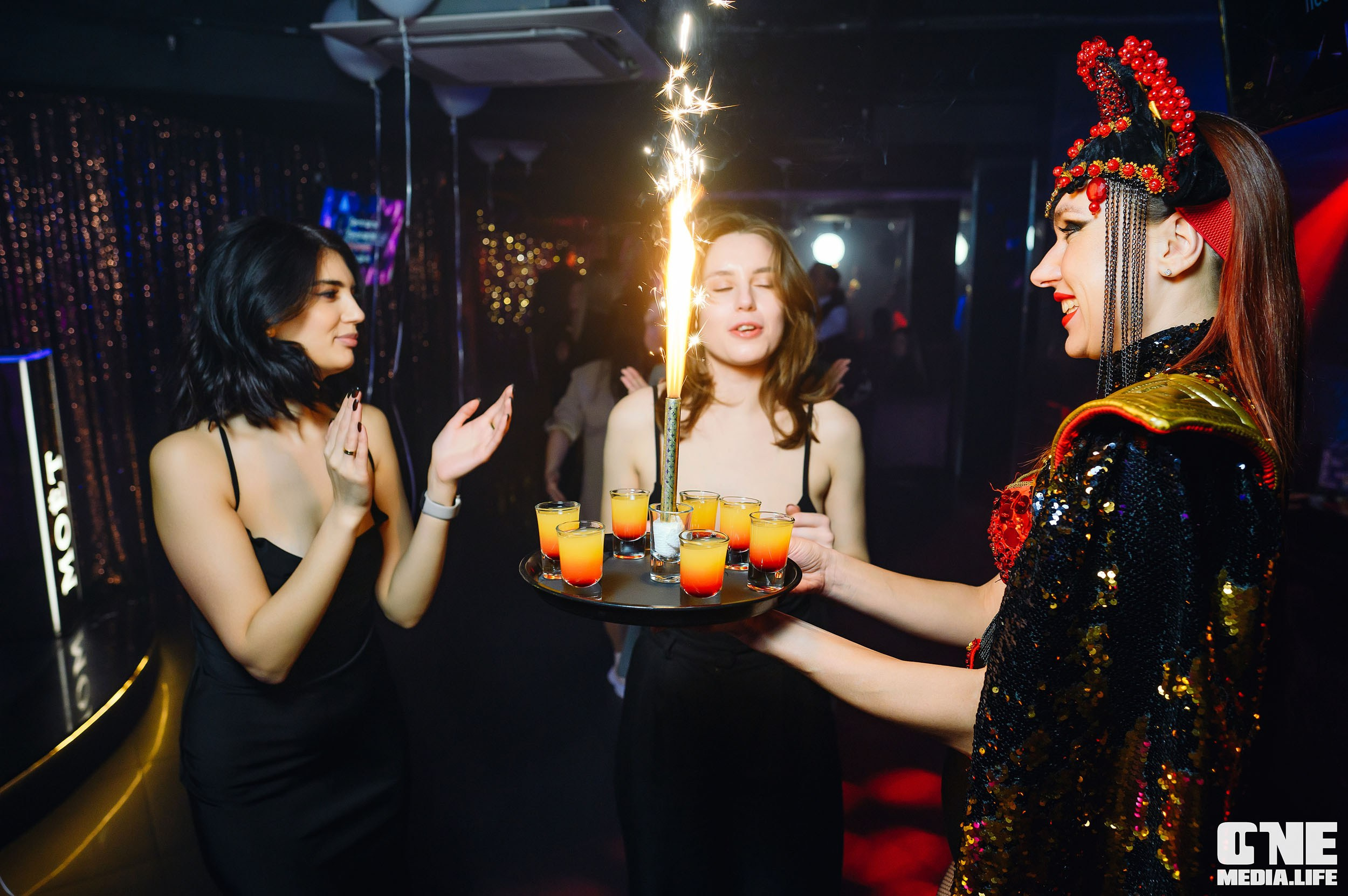 Фотоотчет из караоке-клуба Эйфория. One Media Life: фоторепортажи, фотоотчеты с мероприятий и заведений