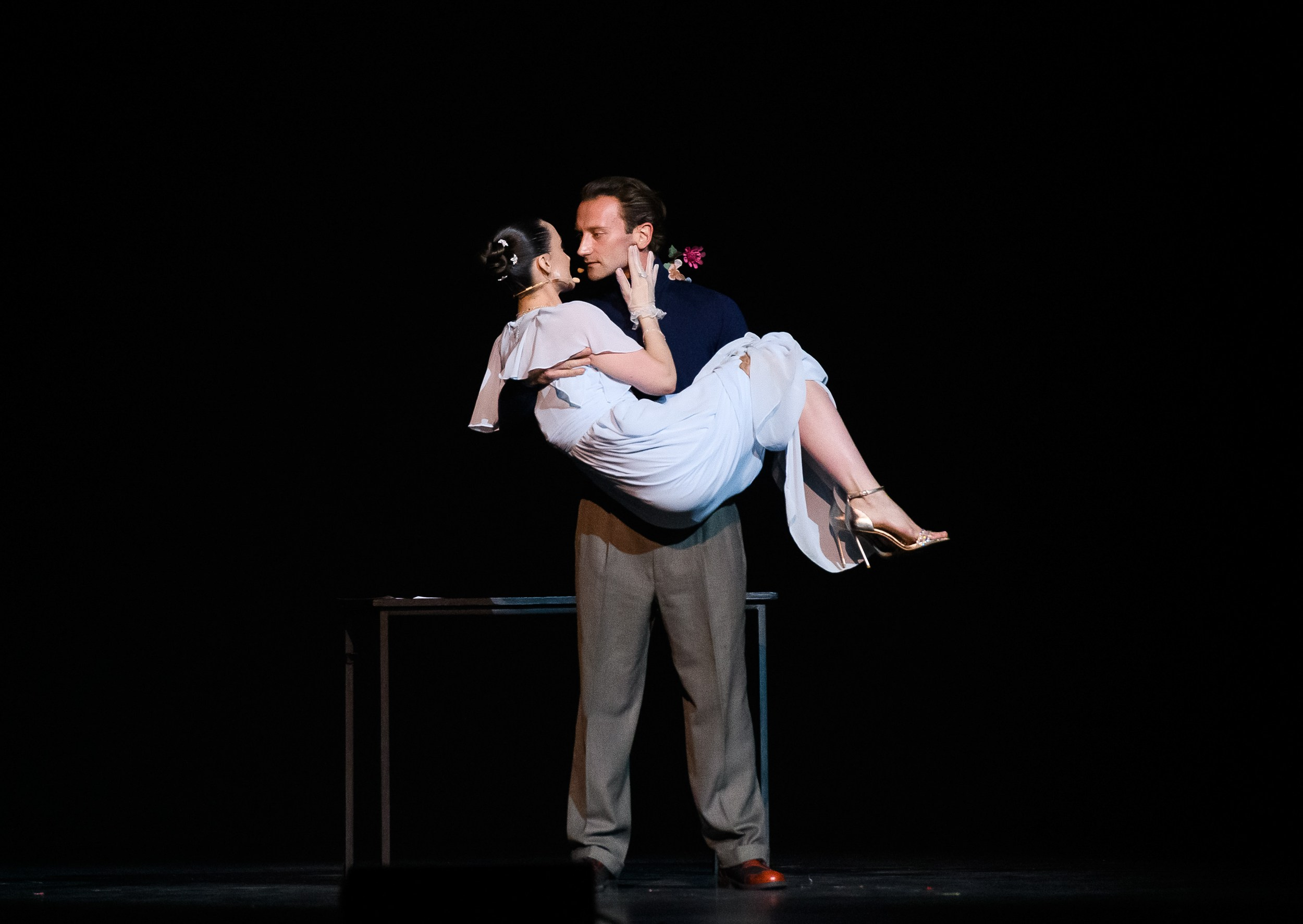 Пластический спектакль «НАВАЖДЕНИЕ» Ирины Виннер