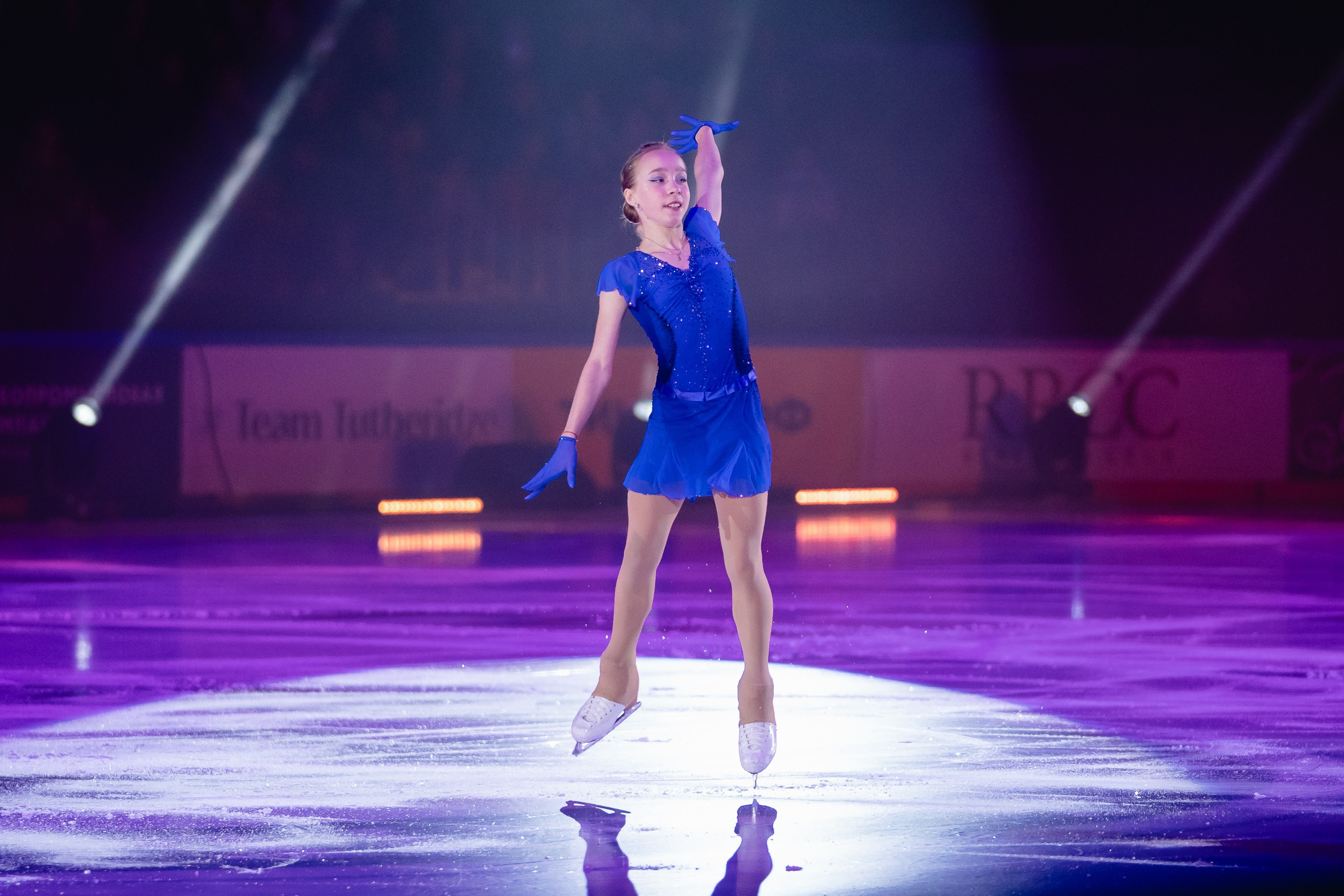 Шоу «Чемпионы на льду» в Новосибирске. Воробьева Ксения — Спортивный и танцевальный фотограф Новосибирск
