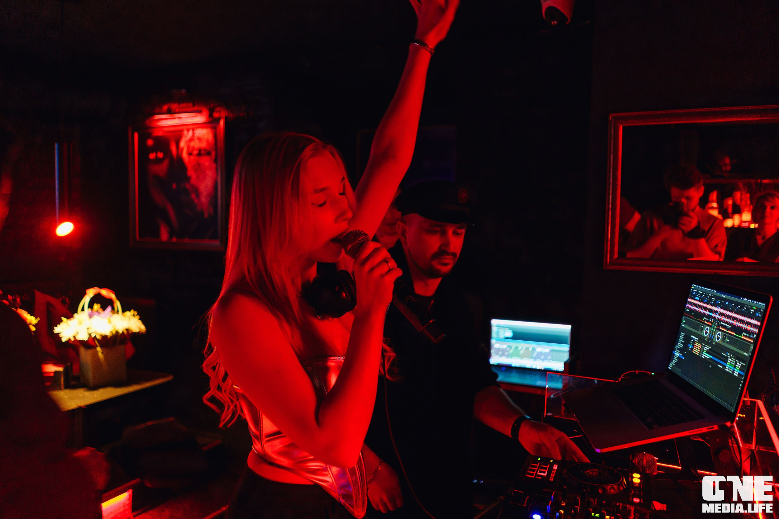 Фоторепортаж из бара Secret. One Media Life: фоторепортажи, фотоотчеты с мероприятий и заведений