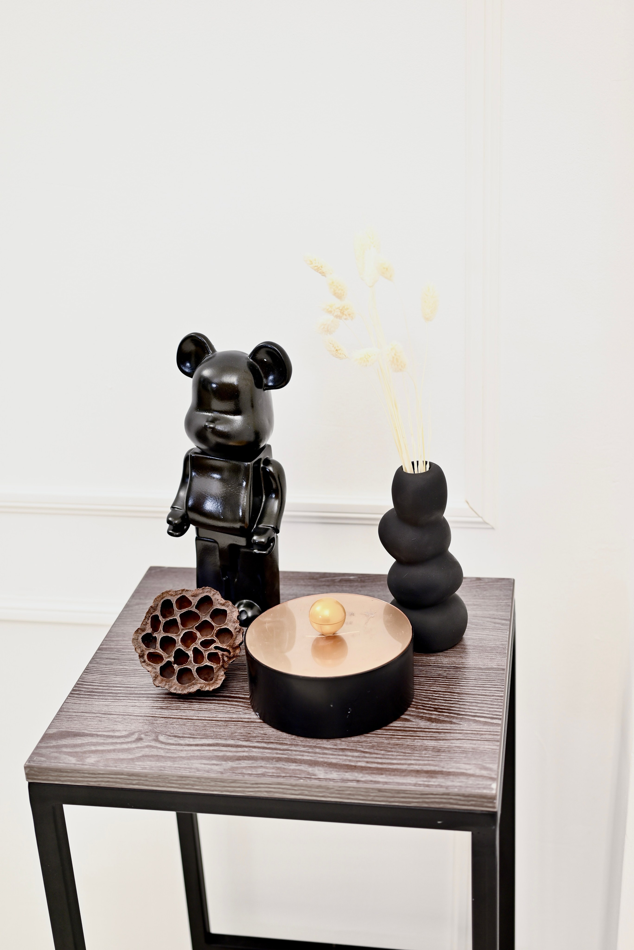 Большой выбор локаций для фотосъемок для каталогов на маркетплейсы. ТМ Продакшн — Съемка для маркетплейсов в Москве