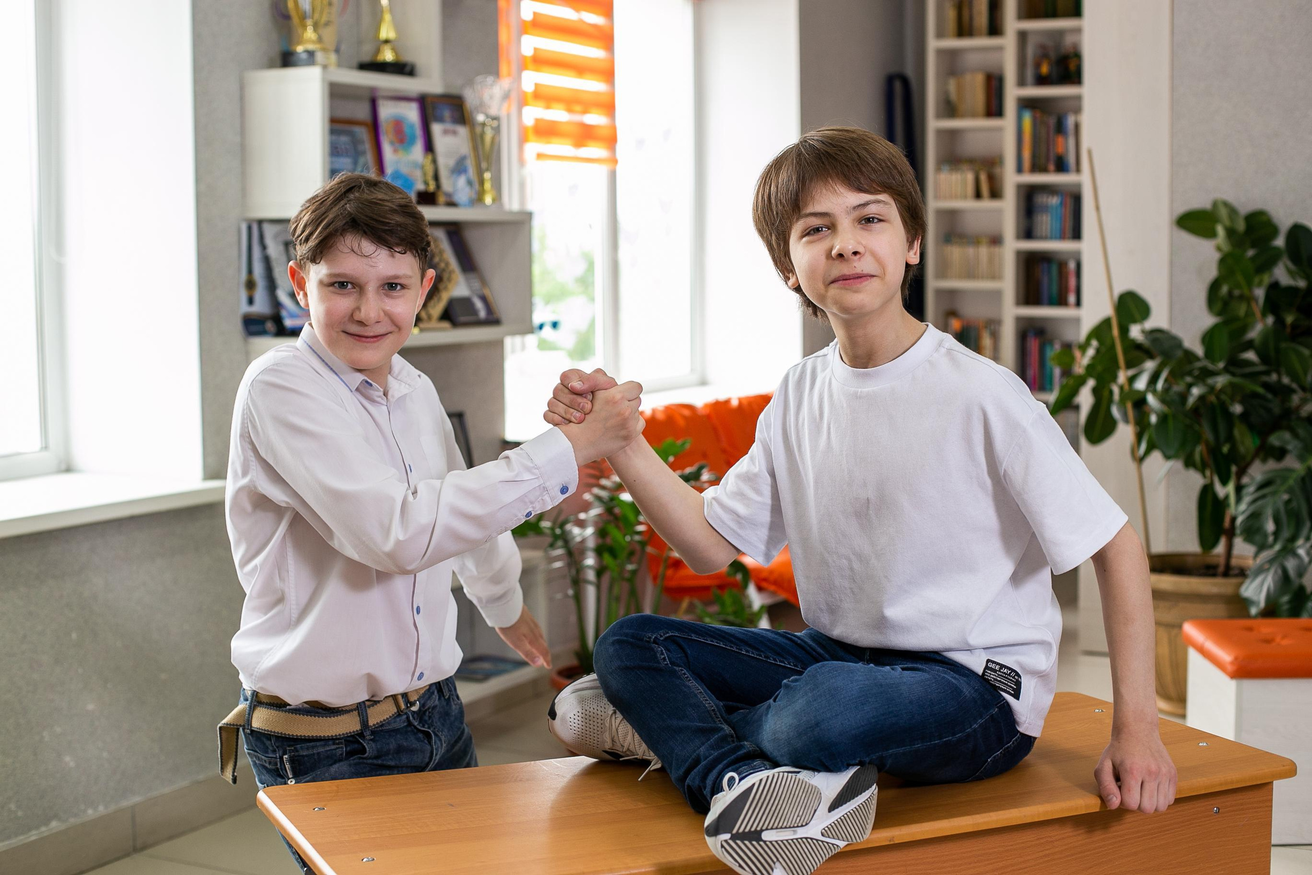 ГРУППЫ, ВИНЬЕТКИ, ПОРТРЕТЫ. Выпускные фотокниги для школ