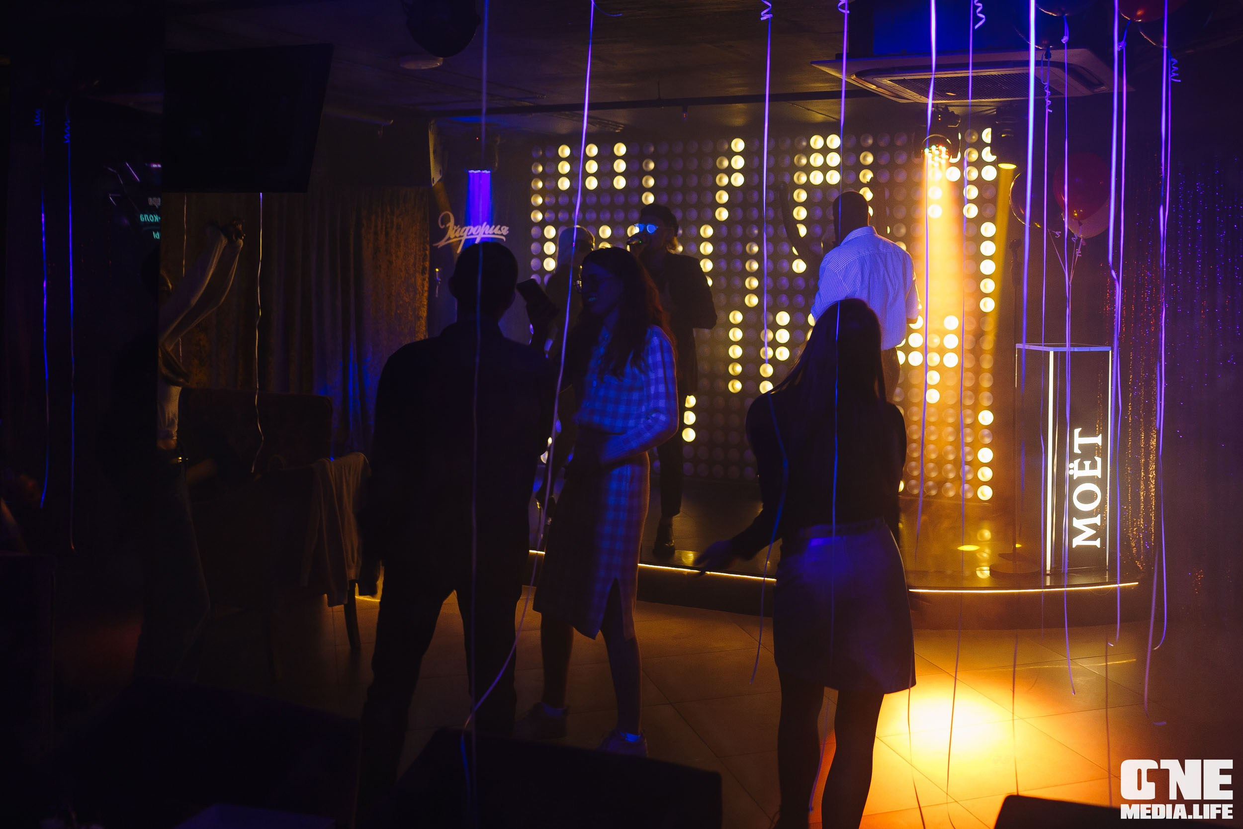 Фоторепортаж из караоке-клуба Эйфория. One Media Life: фоторепортажи, фотоотчеты с мероприятий и заведений