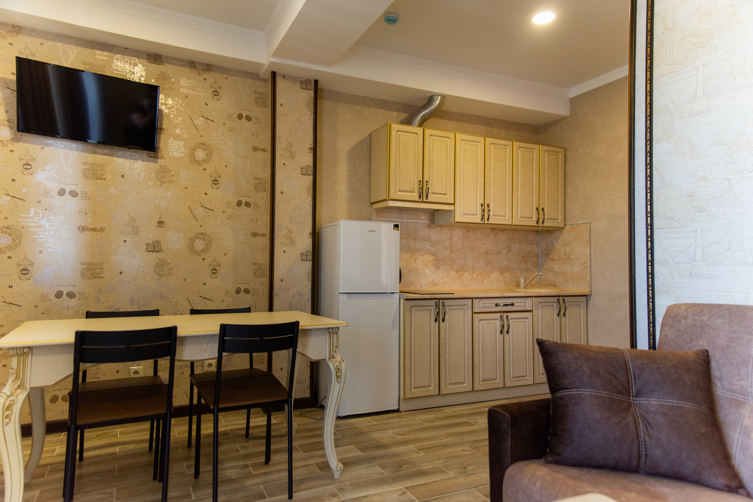 Интерьерная фотосессия для отеля. Семейный и свадебный фотограф в Феодосии и Коктебеле