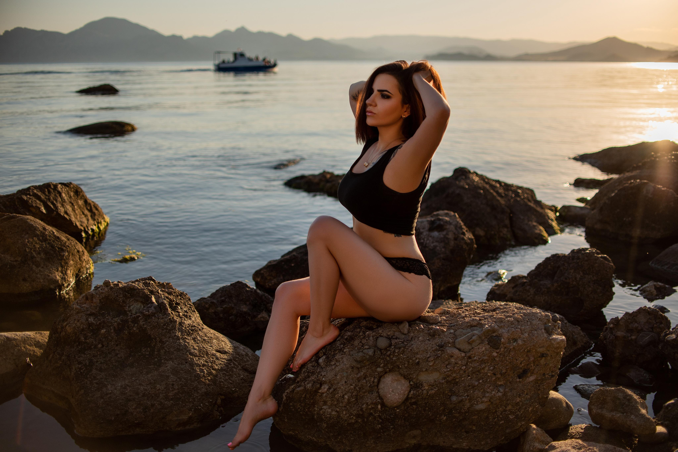 Анастасия на закате. Семейный и свадебный фотограф в Феодосии и Коктебеле