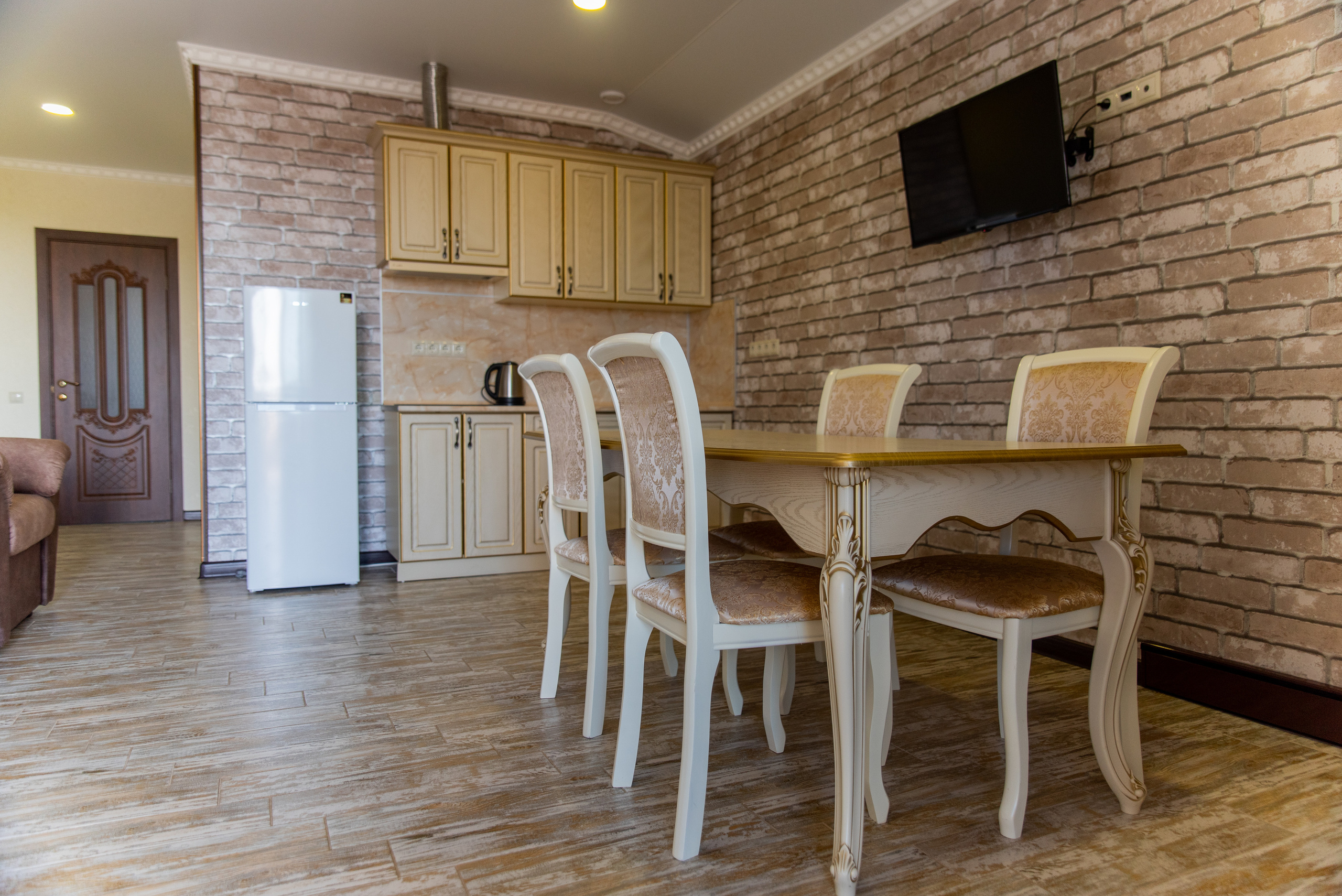 Интерьерная фотосессия для отеля. Семейный и свадебный фотограф в Феодосии и Коктебеле