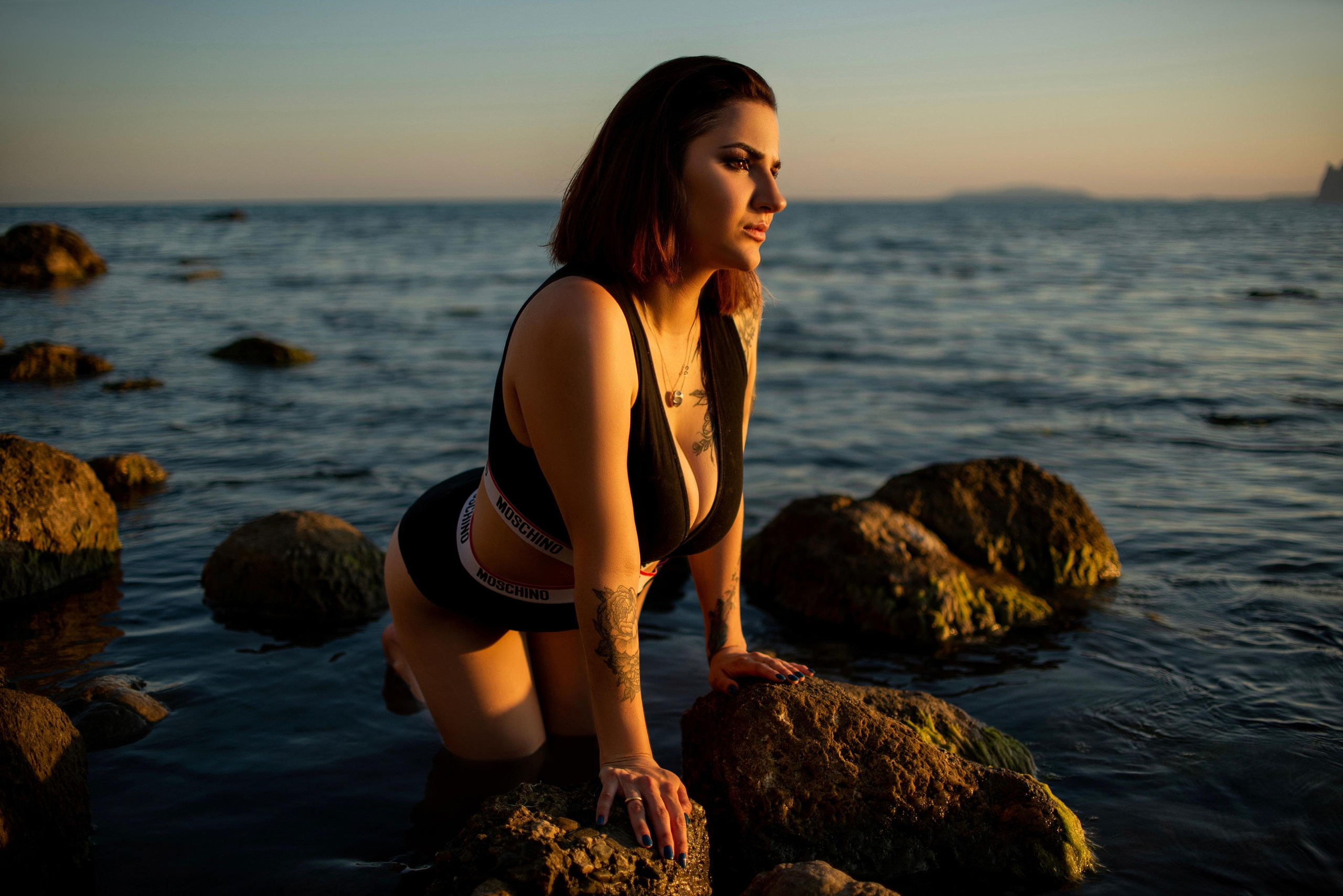 Анастасия на закате. Семейный и свадебный фотограф в Феодосии и Коктебеле