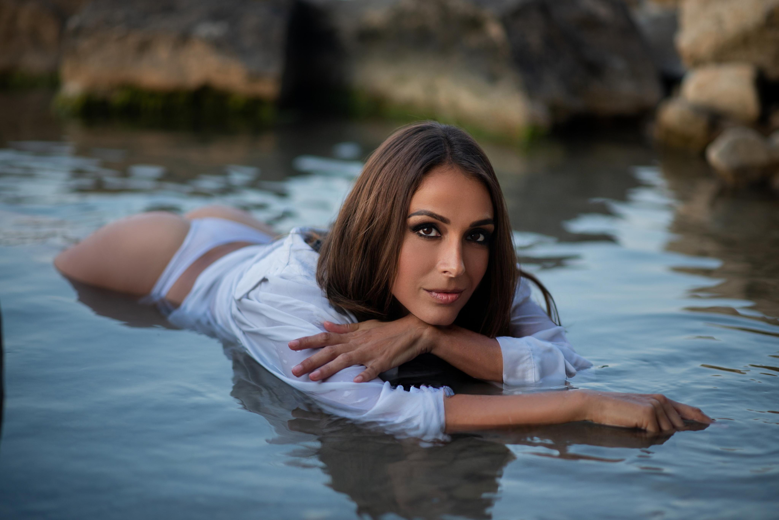 Оля… взгляд как у тигрицы. Семейный и свадебный фотограф в Феодосии и Коктебеле