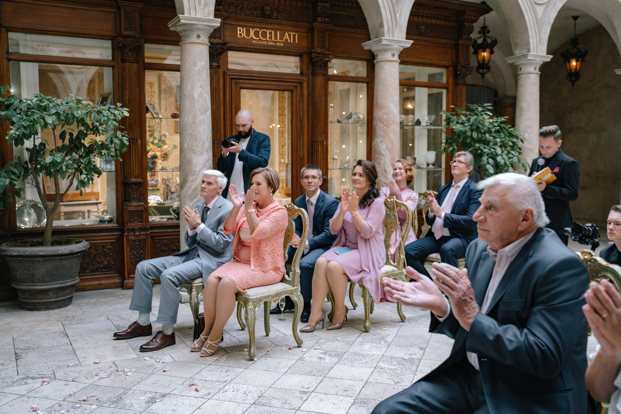 Свадьба в ресторане Турандот в Москве. Свадебный фотограф в Турандот. Выездная церемония в ресторане Турандот