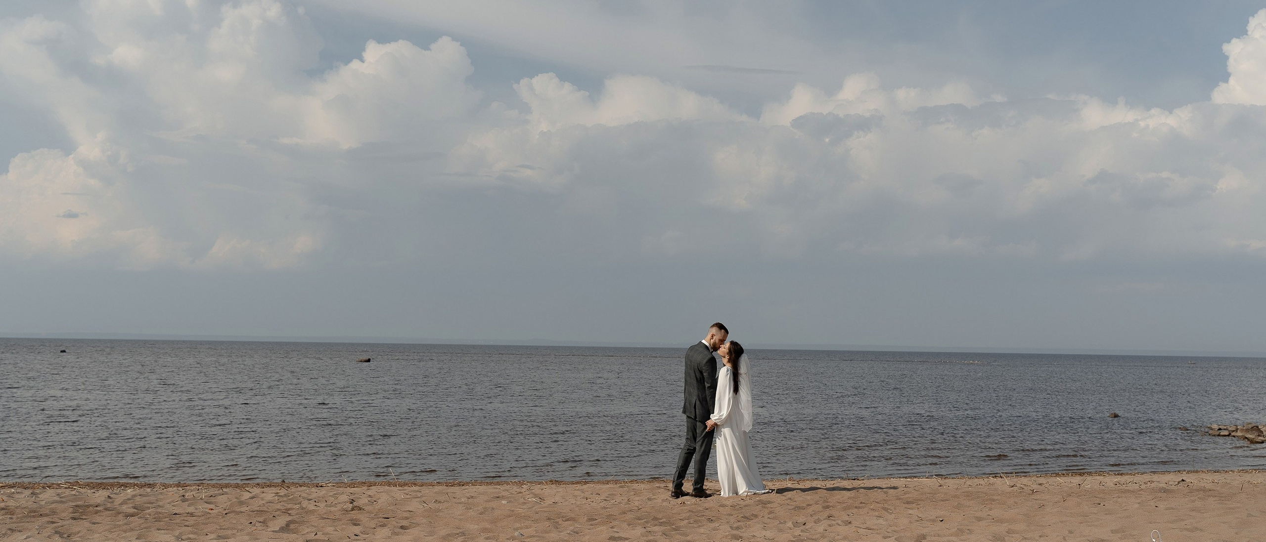 Свадебная съёмка: пакеты и цены 2026. Свадебный фотограф Дмитрий Родионов — Санкт-Петербург и Ленинградская область