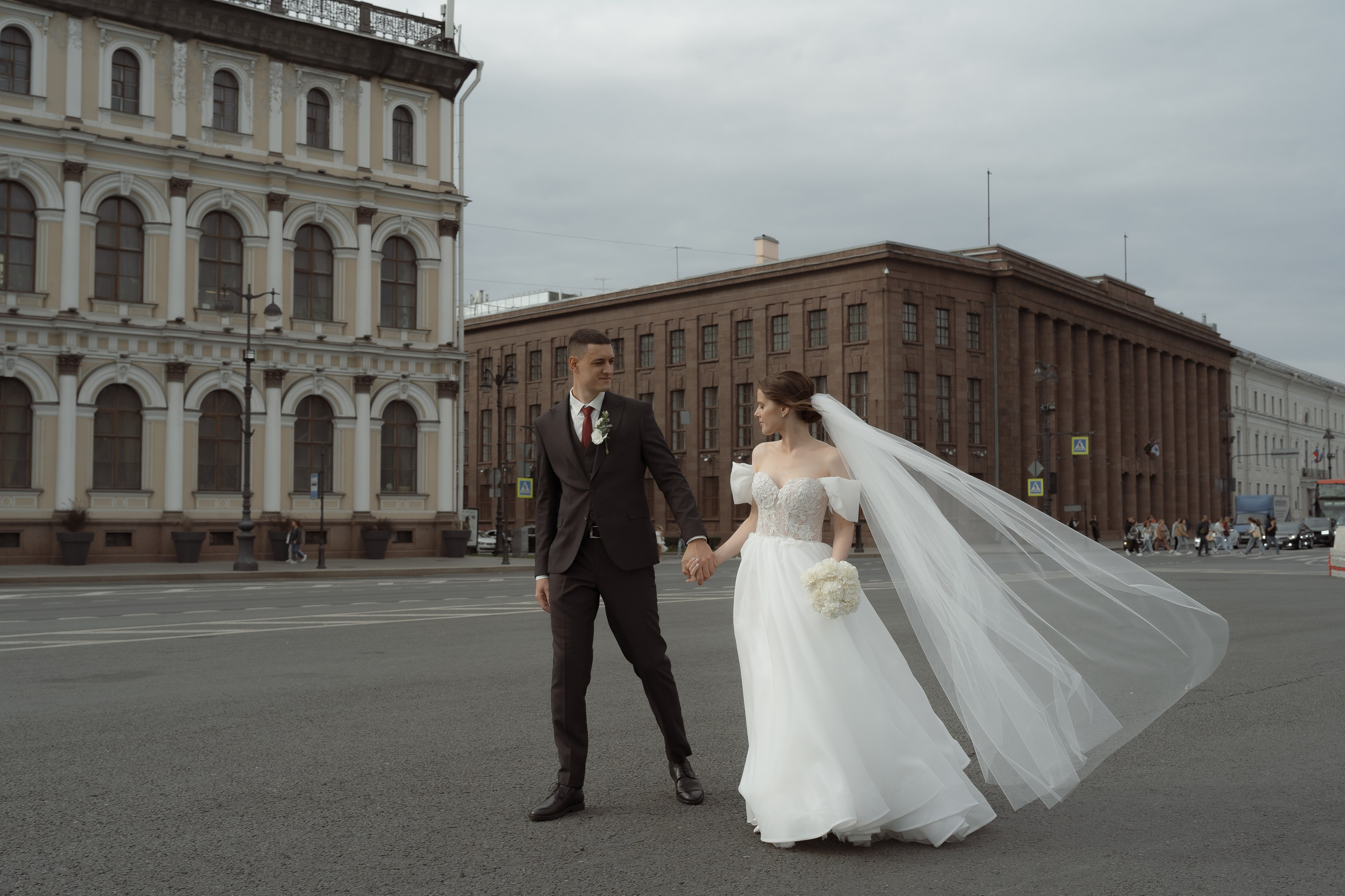 Свадьба Ирины и Дениса — Дом архитектора, Исаакий, Инженерный замок и банкет. Свадебный фотограф Дмитрий Родионов — Санкт-Петербург и Ленинградская область