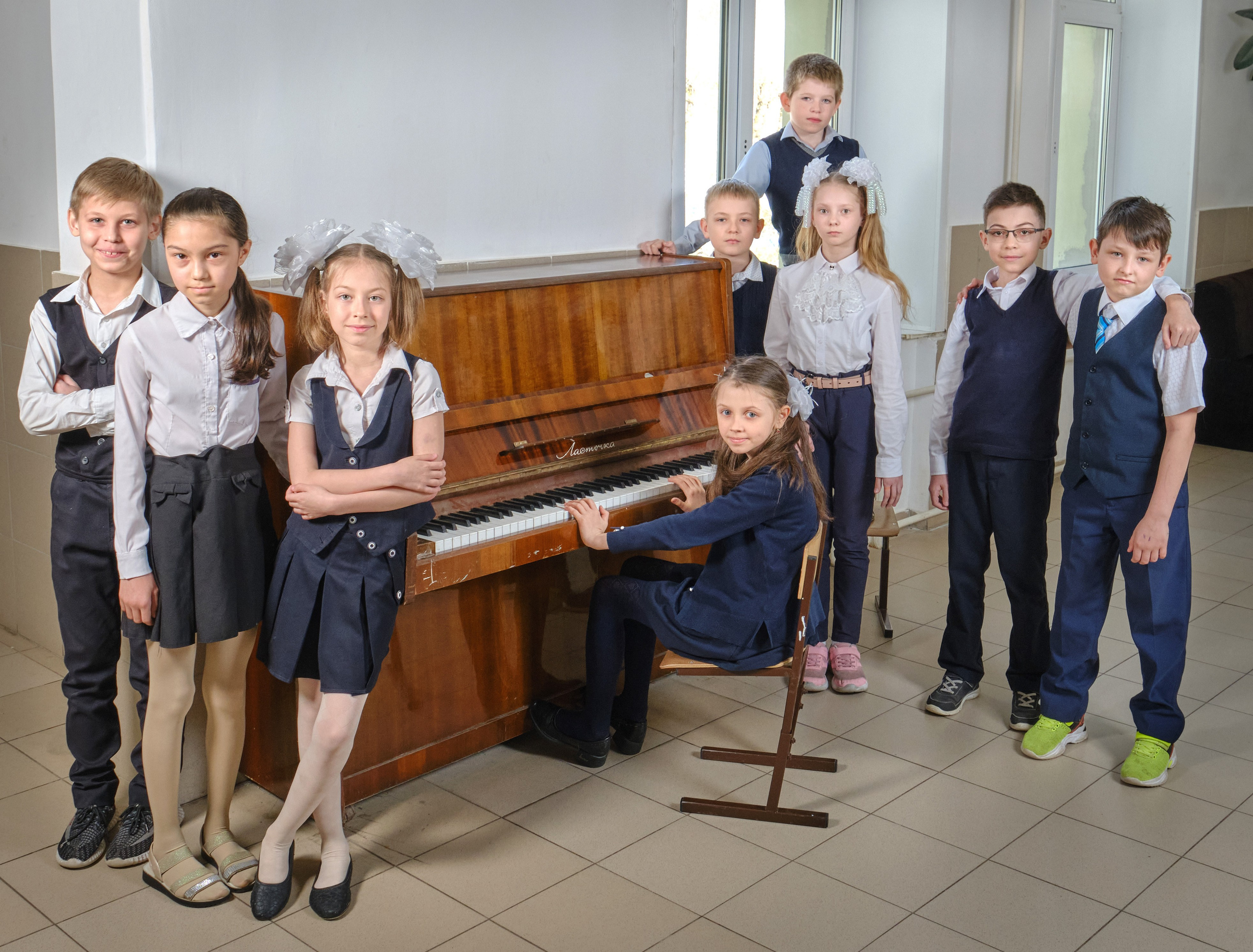 Школьный альбом на выпускной 4 класс. Заказать выпускной альбом 4 класс в Самаре