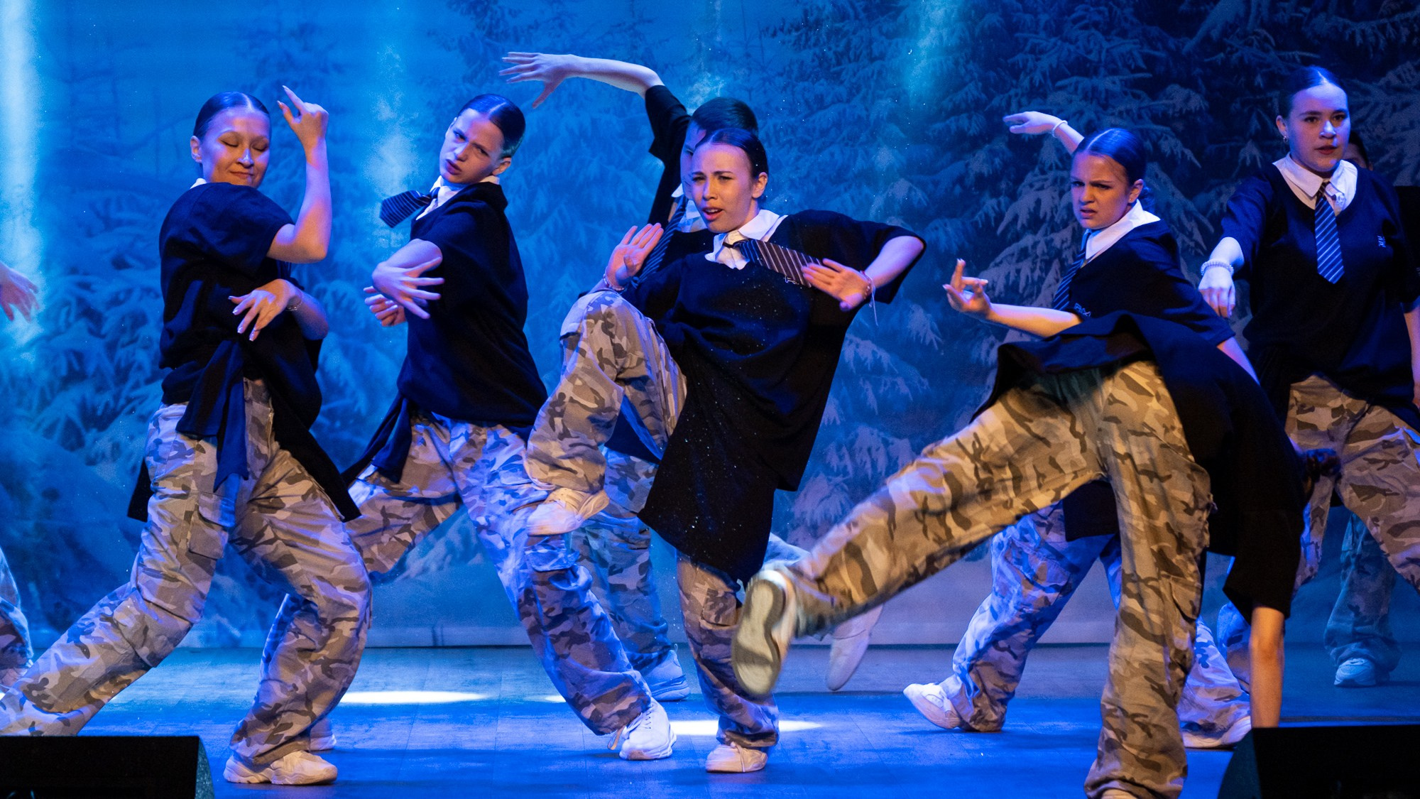 ОТЧЕТНЫЙ КОНЦЕРТ СТУДИИ ТАНЦА И ФИТНЕСА «TIME OF KINGS». Репортажный фотограф в Казани Павел Серпокрылов