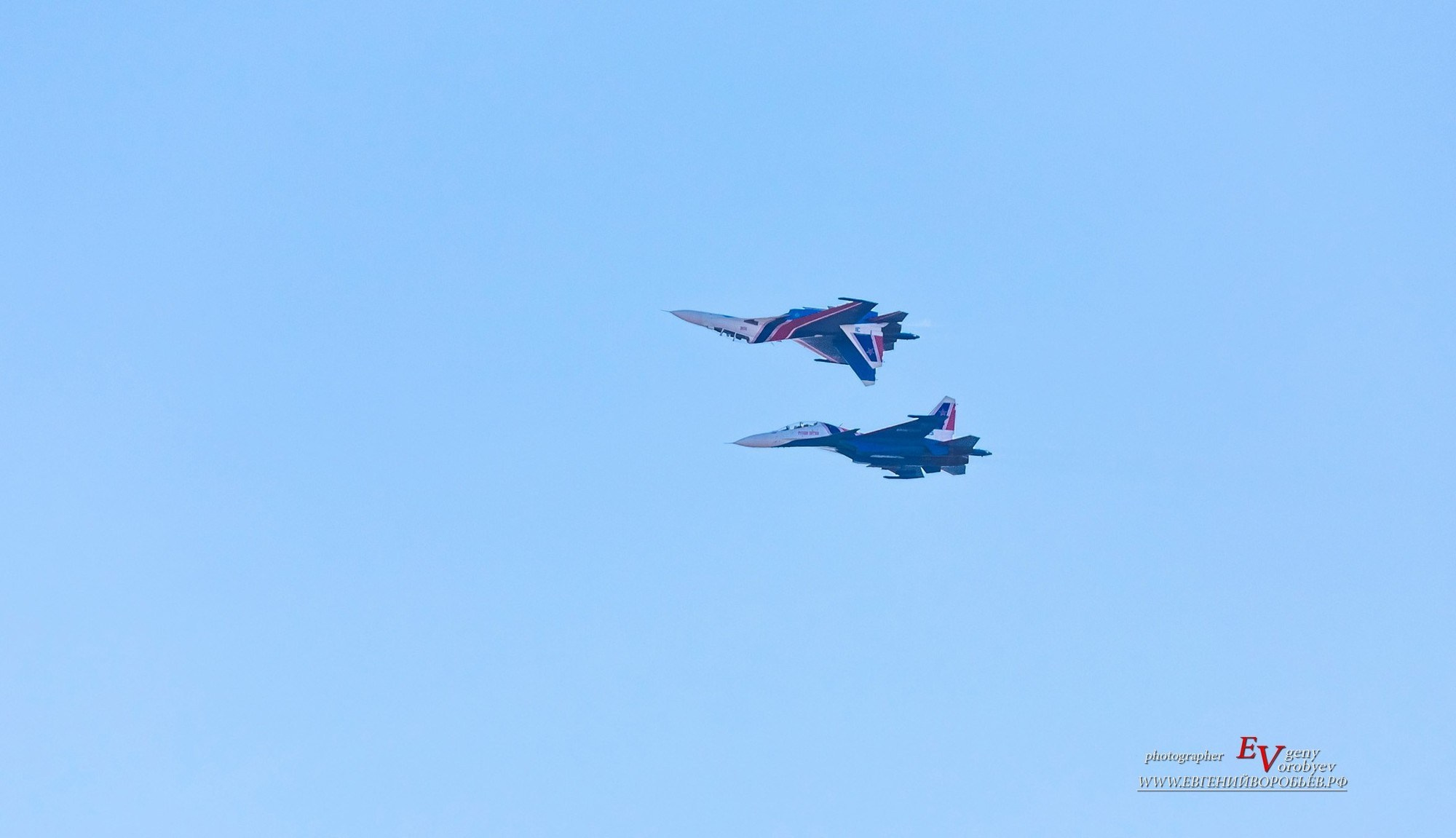 Репортажная фото видеосъёмка репортажей фотограф в Красноярске цена стоимость заказать забронировать услуги фоторепортаж видеосъёмка дрон