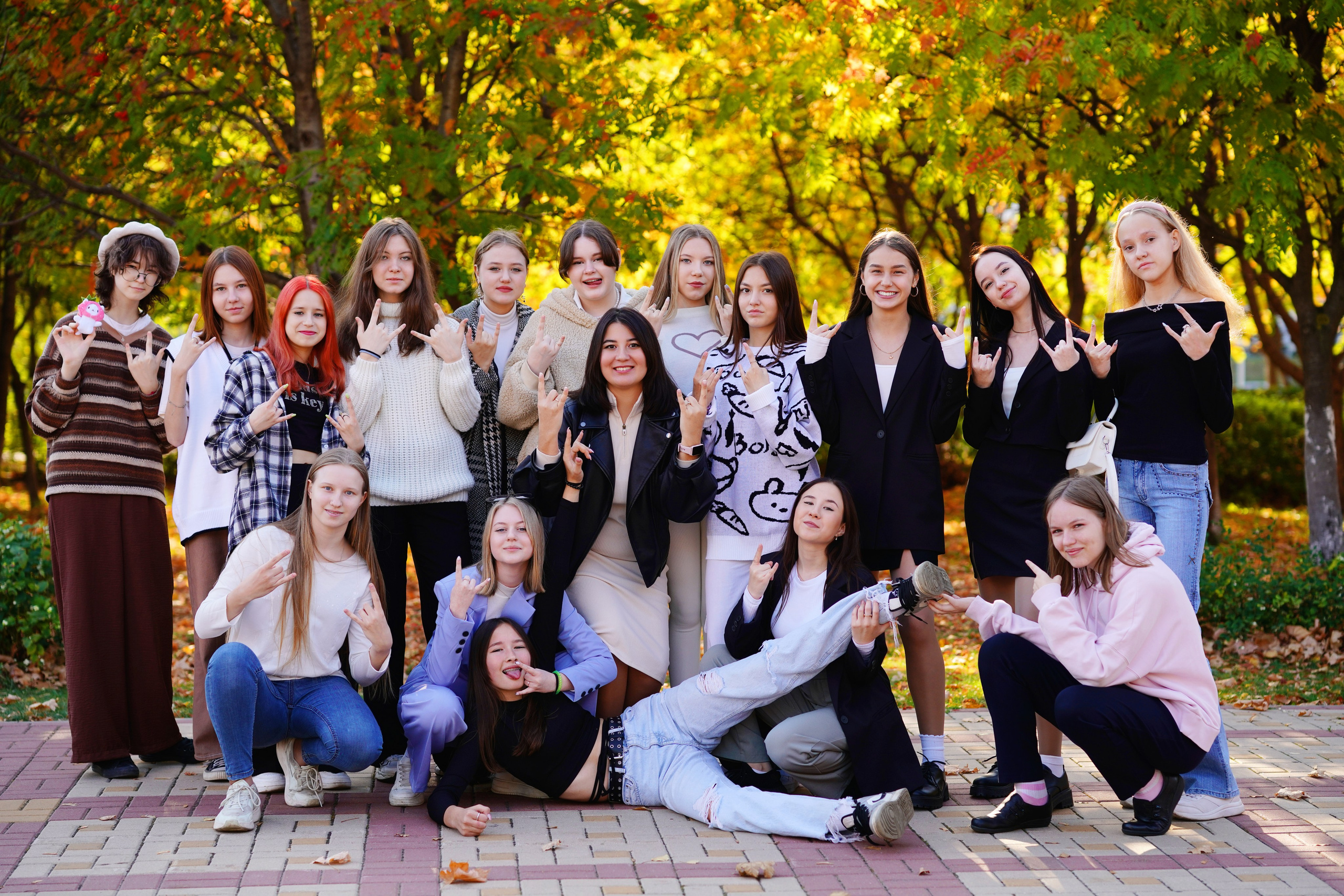 Осень 9,11 класс. Фотограф Герман