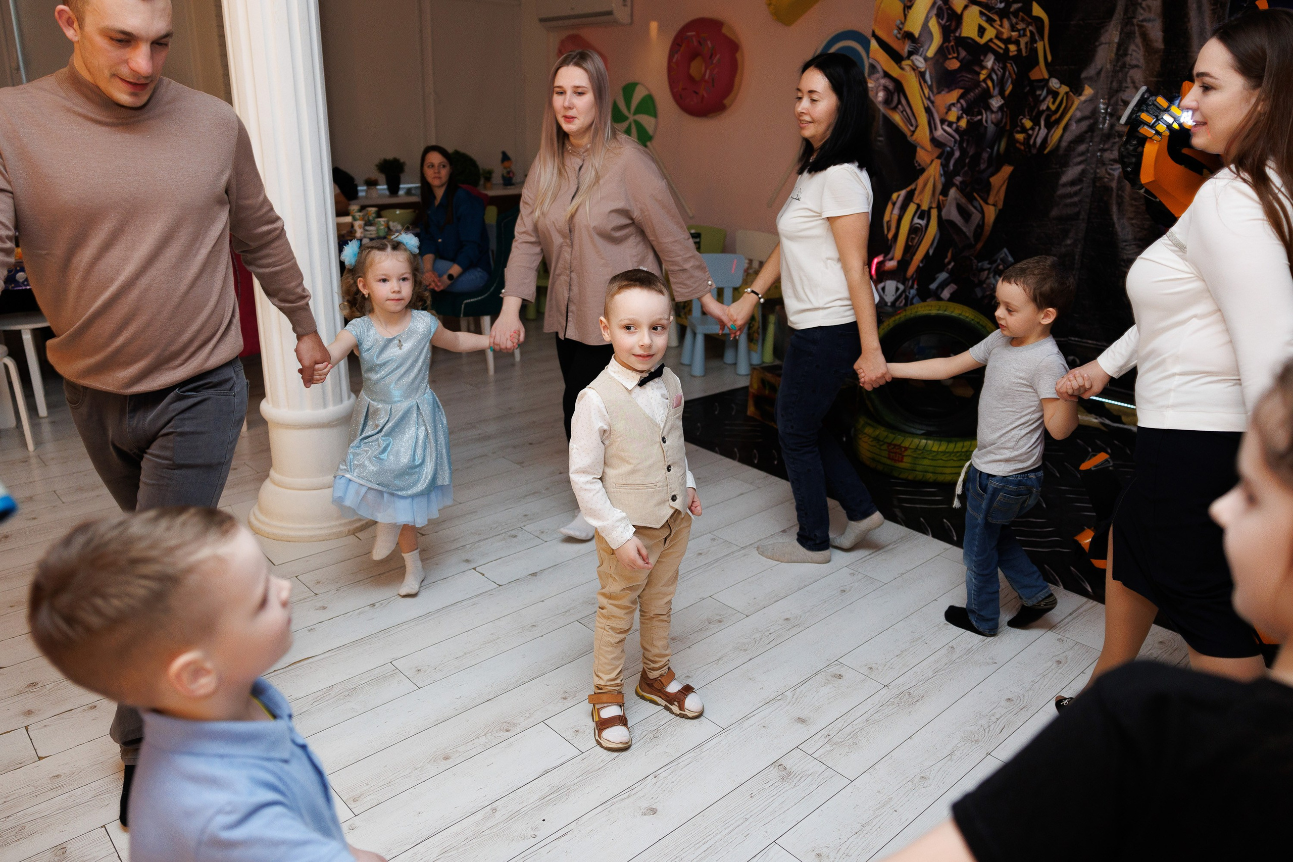 Детский день рождения в студии «Ромашка» в Оренбурге — Трансформеры