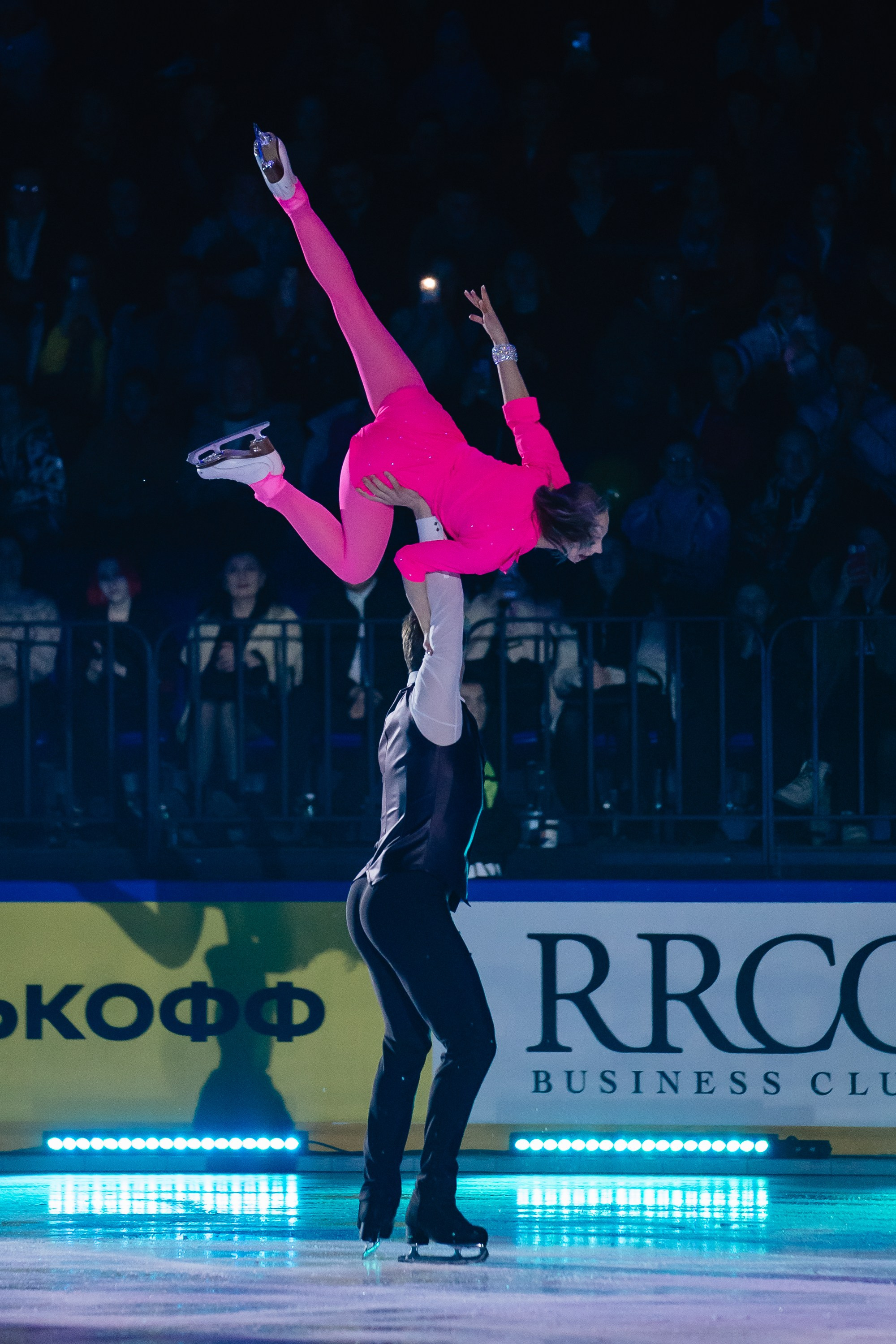 Шоу «Чемпионы на льду» в Новосибирске. Воробьева Ксения — Спортивный и танцевальный фотограф Новосибирск