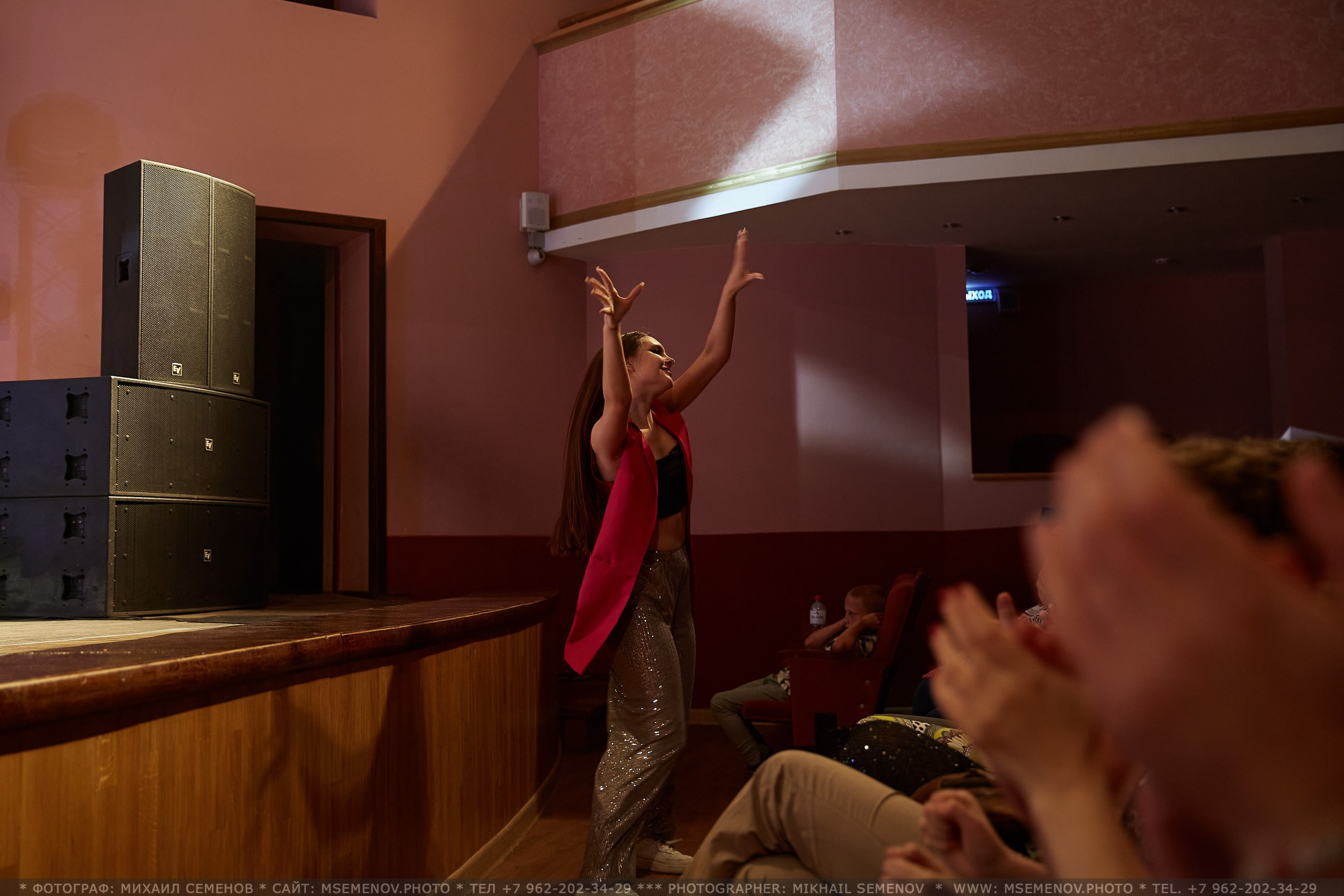 АНОНС фоторепортажа «Танцуй вопреки…» Танцевальный клуб «Априори». Фотограф, фотопроекты Михаила Семенова в Ярославле. Фотошкола