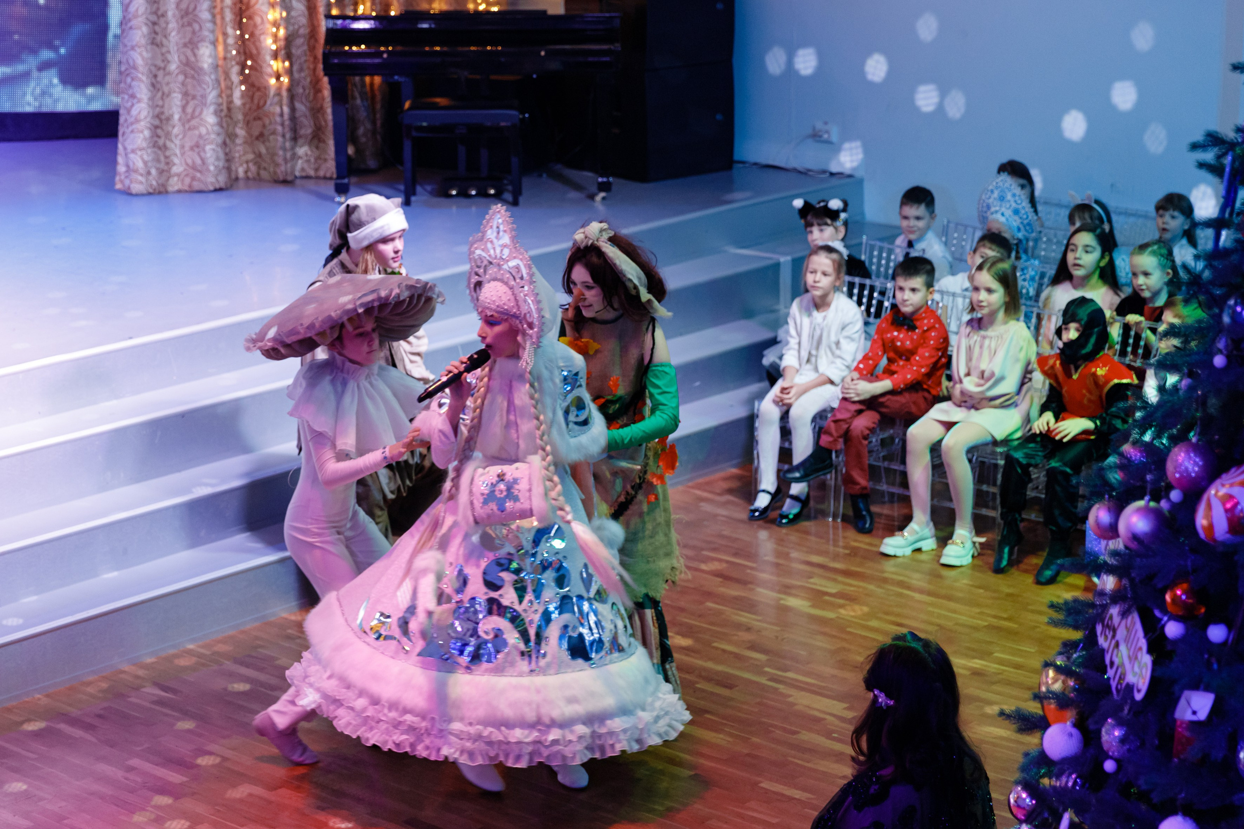Новый год МЭЦ артстудия Успех. Марина Ушакова. Фотограф. Выпускные альбомы. г. Краснодар