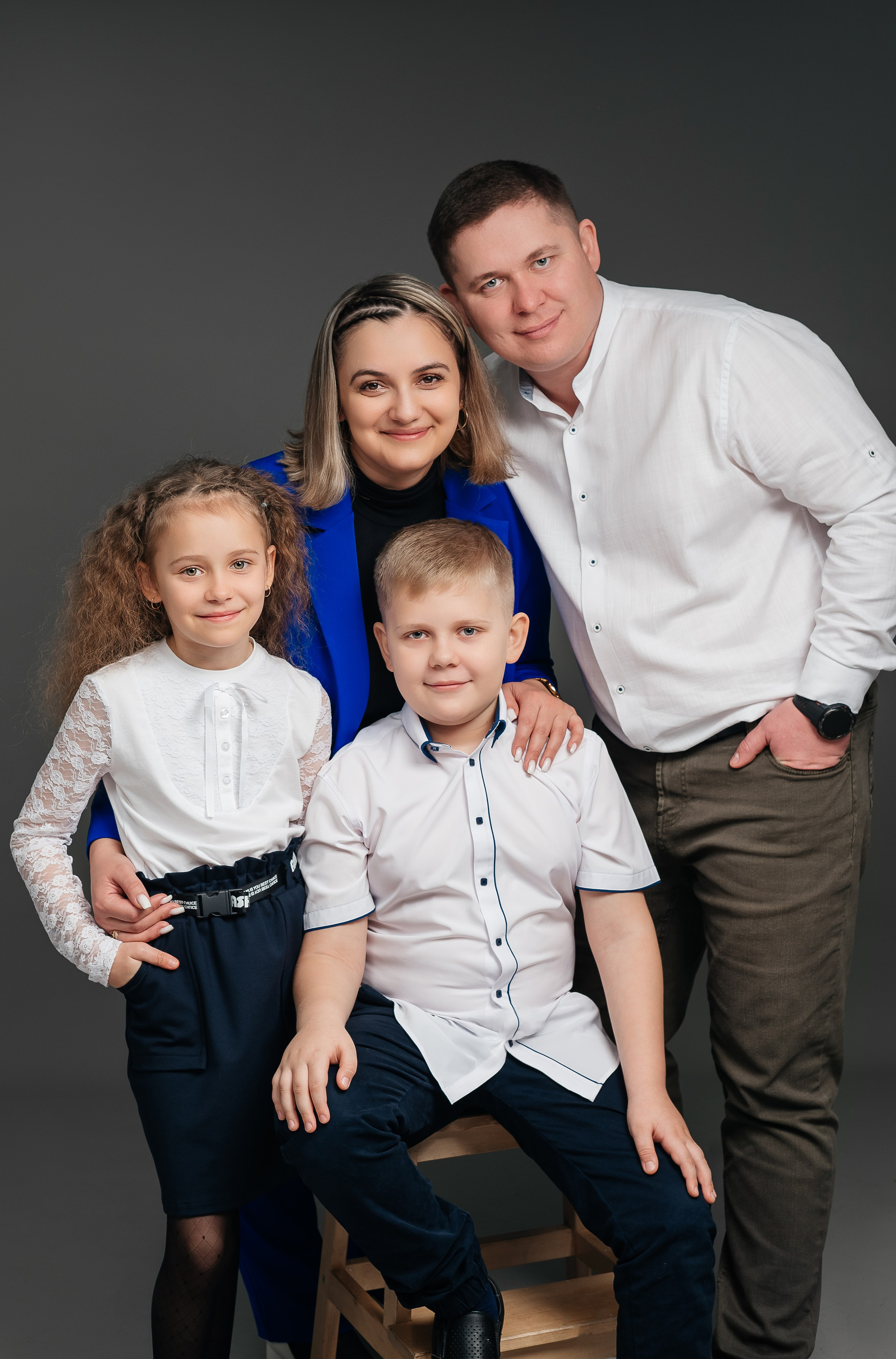 Студийная фотосессия в стиле VOGUE. Свадебный, семейный и школьный фотограф в Бийске Ксения Мамаева