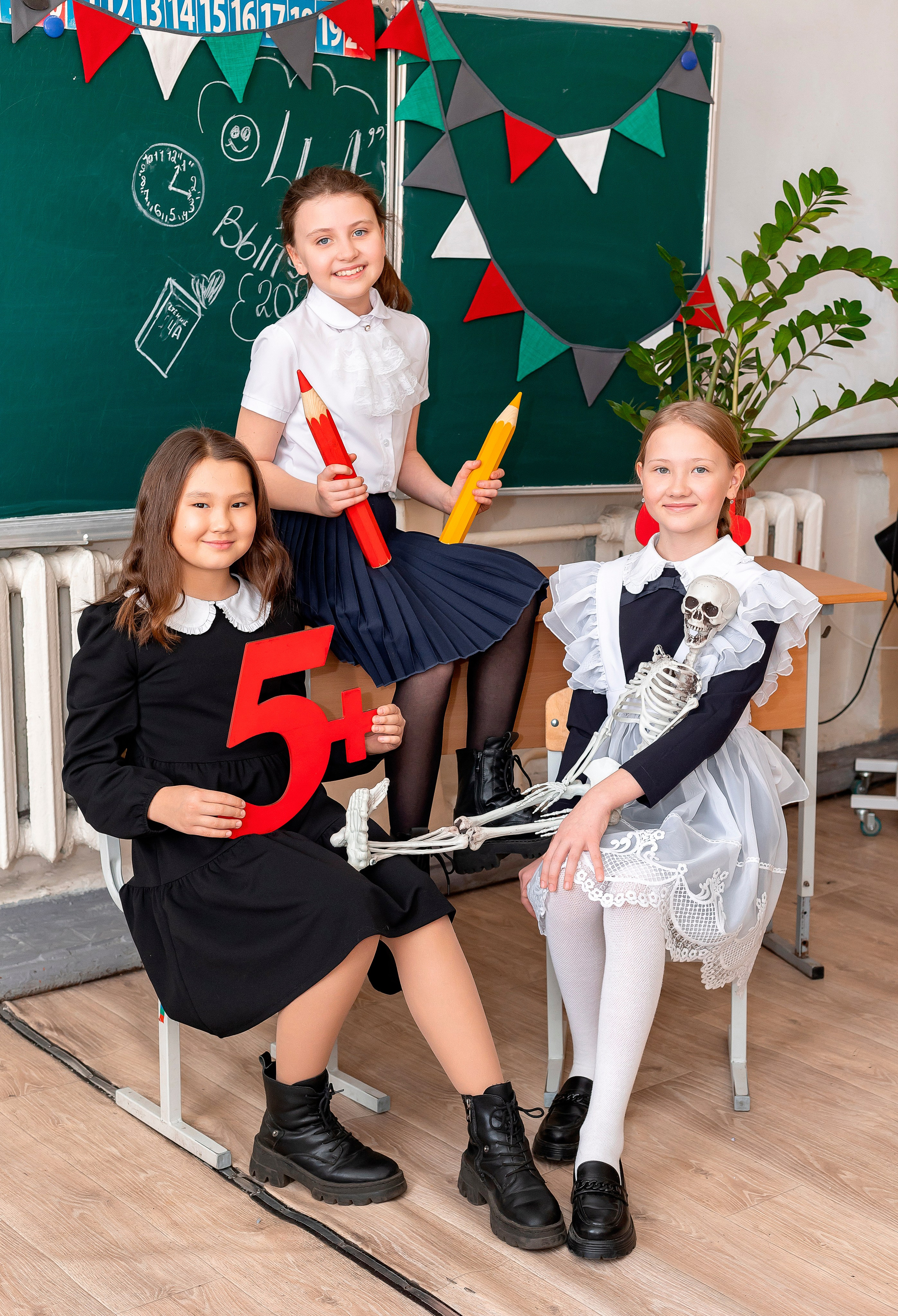 Выпускной альбом Чита, Школа Чита, детский сад Чита, живое фото, выпускной альбом с живыми фотографиями, фотограф на выпускной в Чите, стильный современный выпускной альбом Чита, выпускной альбом 9 класс в Чите, выпускной альбом 11 класс в Чите, стильные современные альбомы, выпускной альбом Чита, выпускной альбом 4 класс в Чите, выпускной альбом не дорого