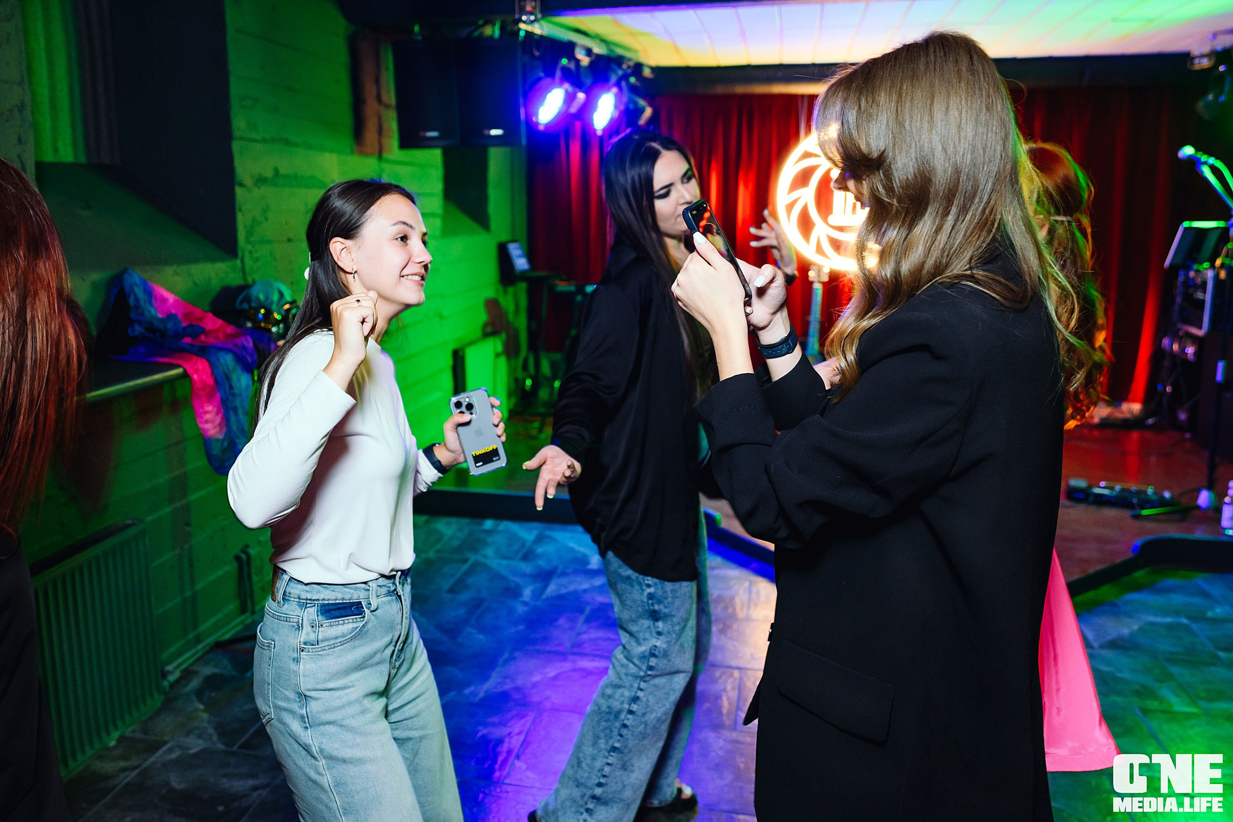 Фоторепортаж с дня рождения бара Дредноут. One Media Life: фоторепортажи, фотоотчеты с мероприятий и заведений