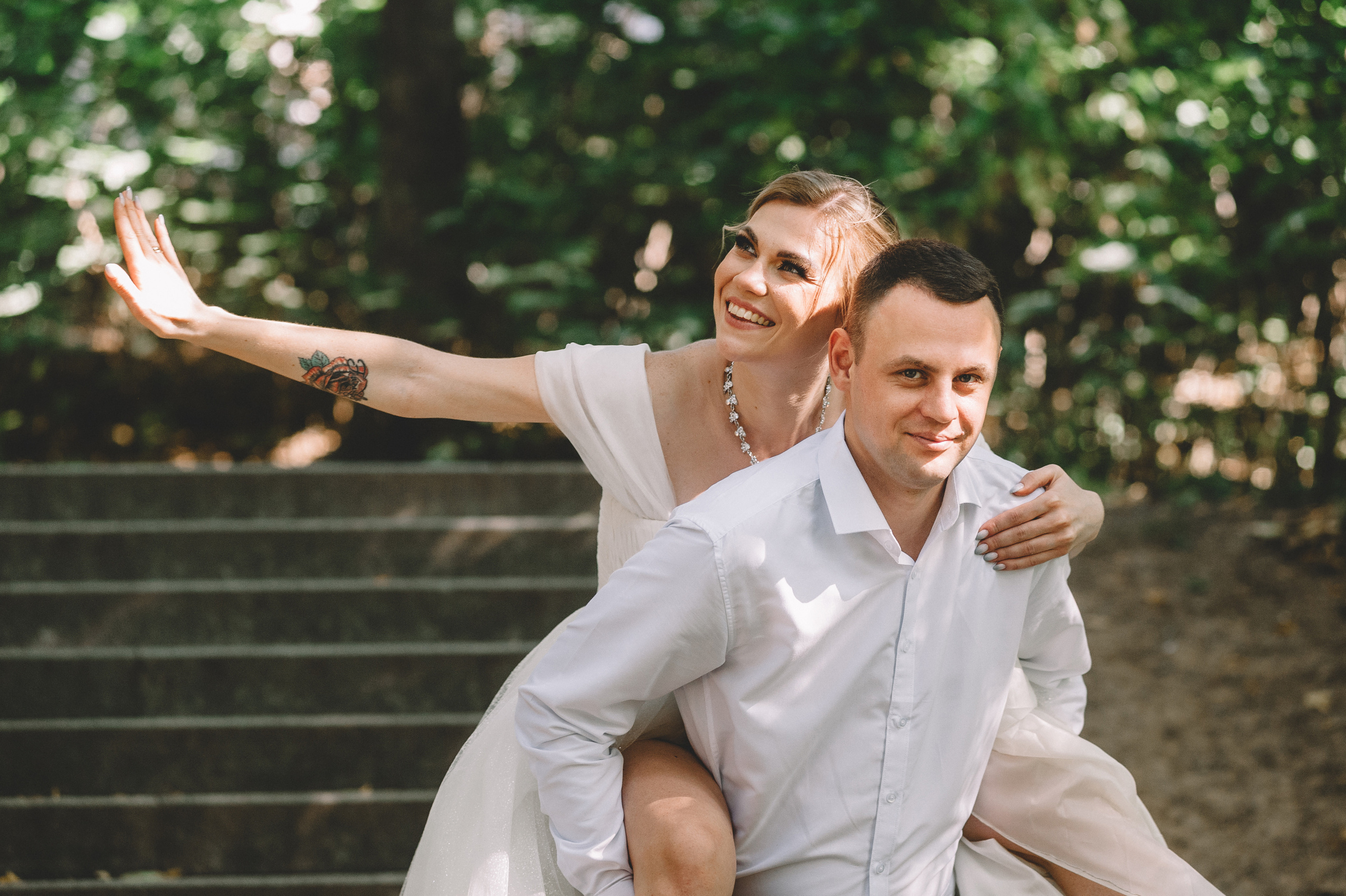 Летняя свадебная фотосессия Анастасии и Павла в Царицино. Семейный фотограф в Москве Елена Снегирева