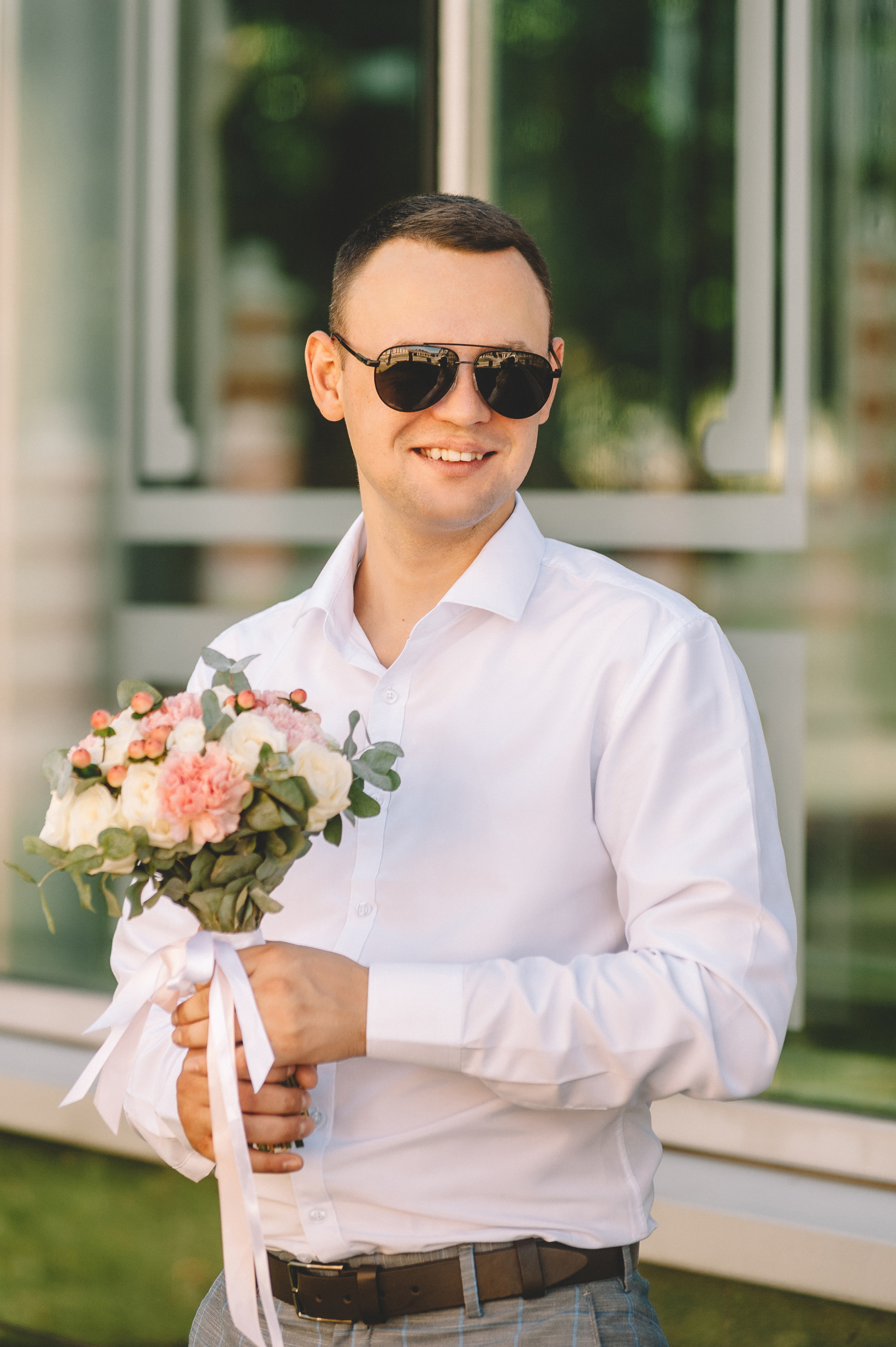 Летняя свадебная фотосессия Анастасии и Павла в Царицино. Семейный фотограф в Москве Елена Снегирева