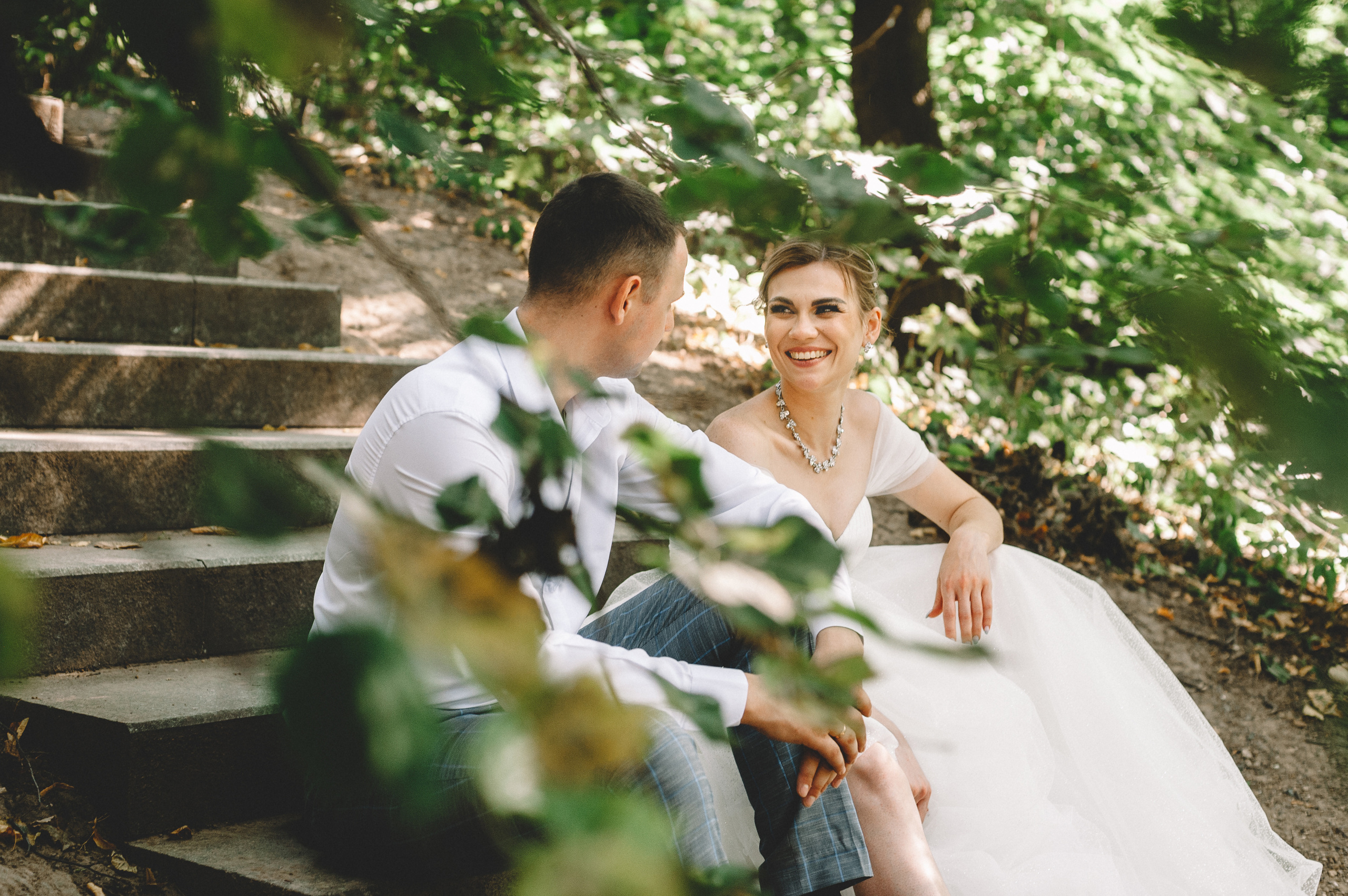 Летняя свадебная фотосессия Анастасии и Павла в Царицино. Семейный фотограф в Москве Елена Снегирева