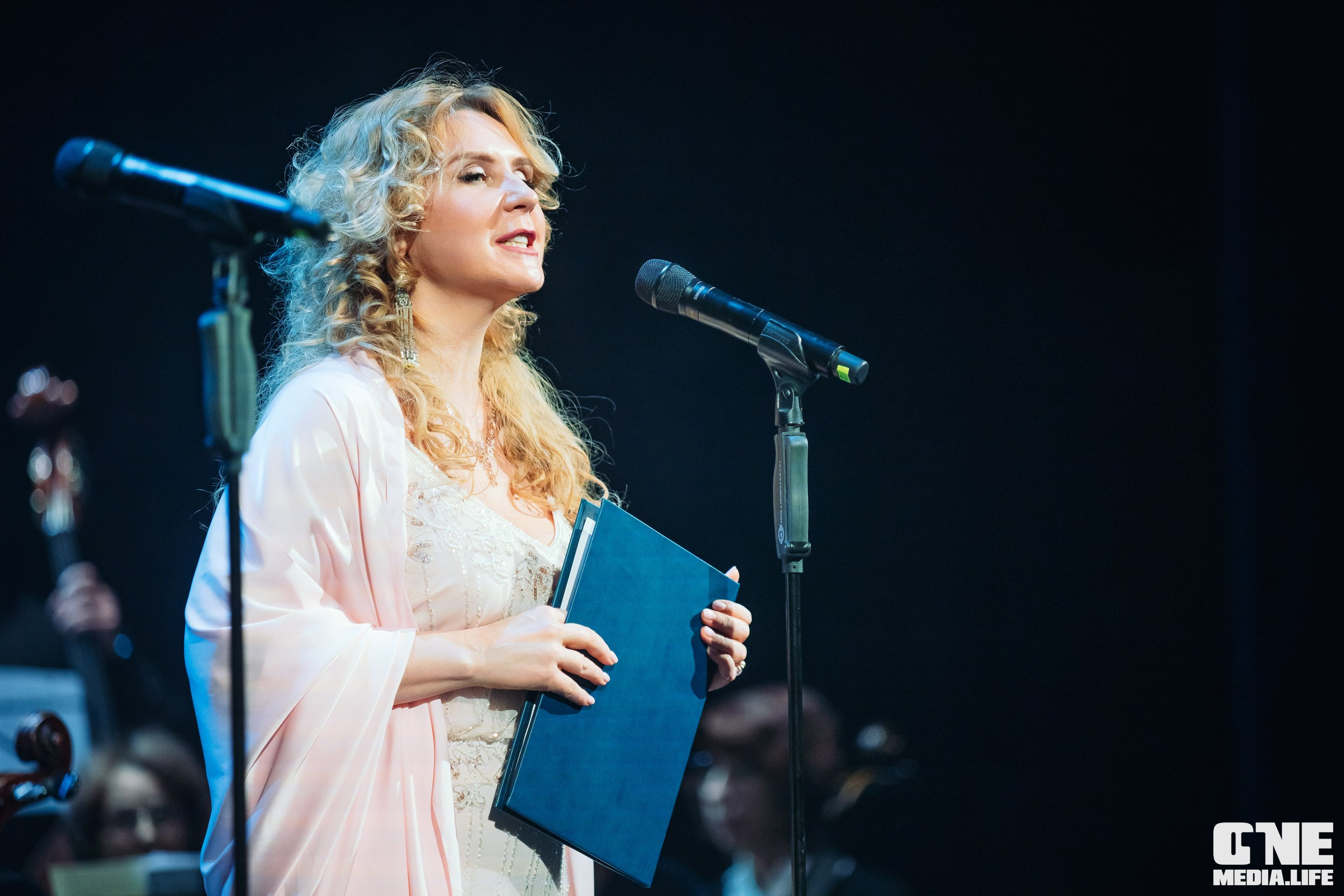 Концерт 8 марта в Янтарь холл. One Media Life: фоторепортажи, фотоотчеты с мероприятий и заведений
