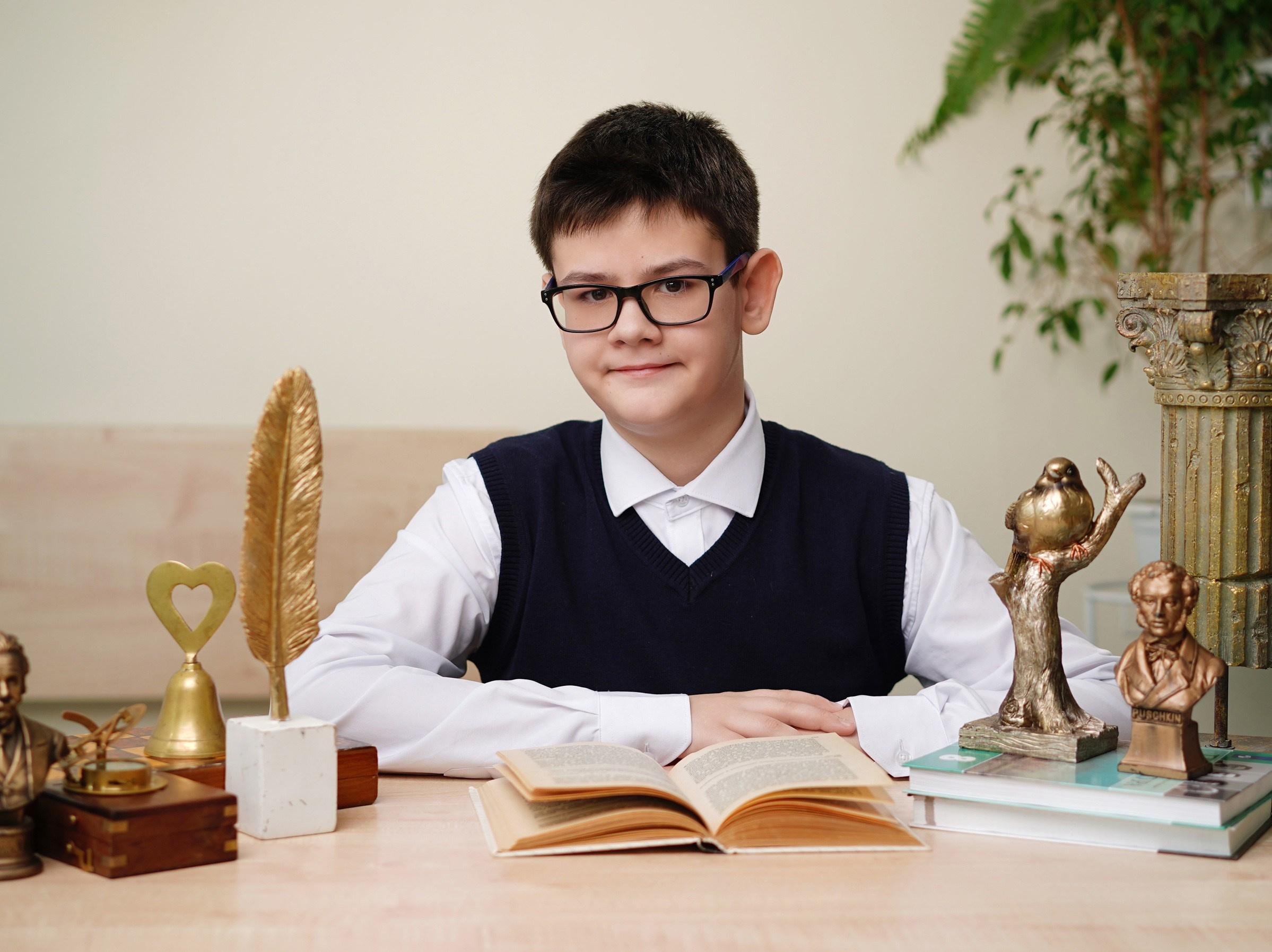 Виньетка + портреты. GOTRA — выпускные альбомы в Тюмени