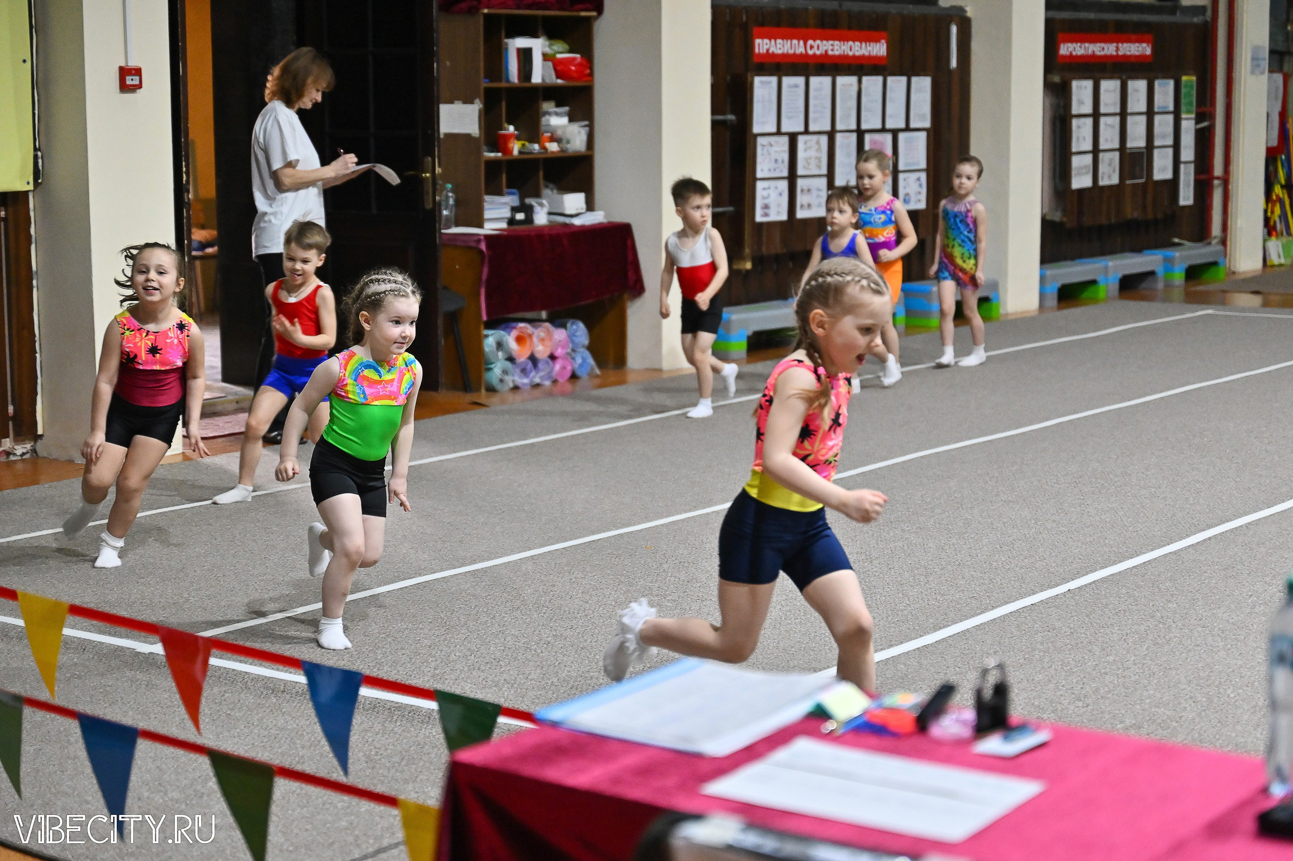 Контрольная тренировка по спортивной гимнастике. VIBECITY.RU Вайб Сити Ру Фоторепортажи Фотоотчеты Калининград