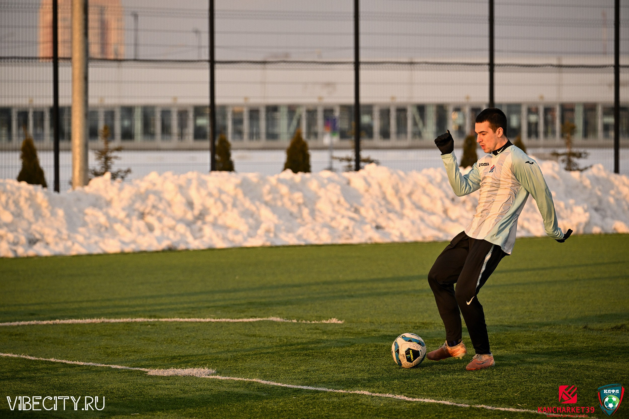 Калининградская Любительская Футбольная Лига, Премьер лига 14 тур, Бауцентр-Пивной двор. VIBECITY.RU Вайб Сити Ру Фоторепортажи Фотоотчеты Калининград