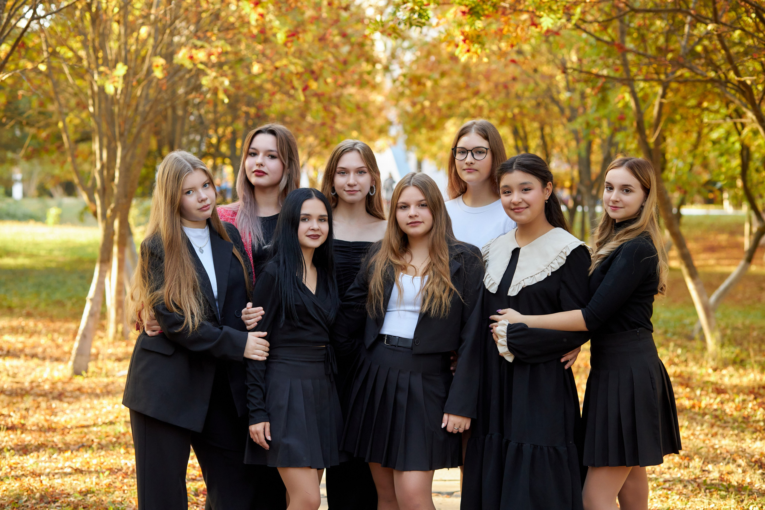 Для старшей школы. Школьный фотограф Леонова Наталия