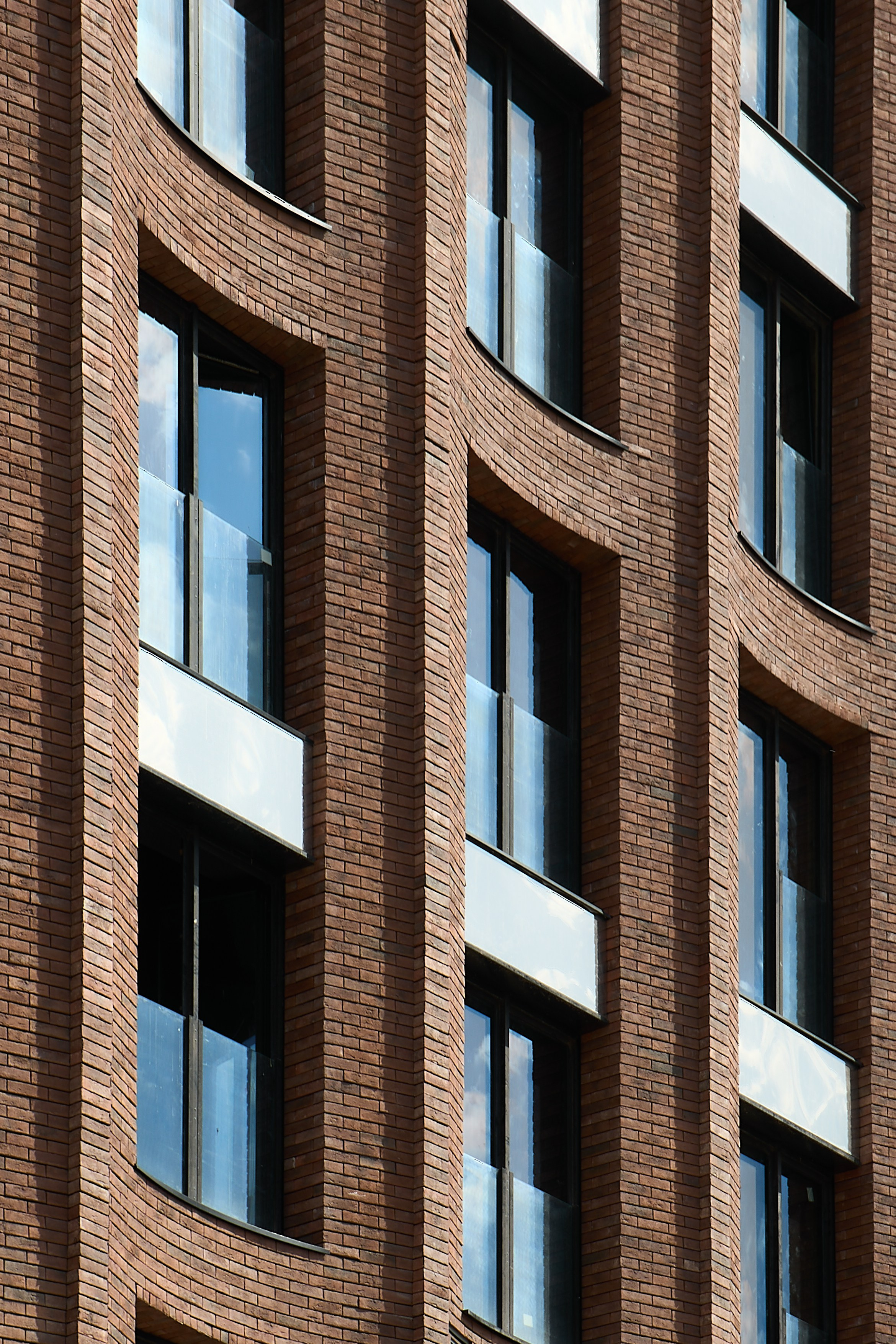 Кейс: Съемка лобби и МОП для ЖК Level Мичуринский | VHAUS. Видеопродакшн недвижимости и архитектуры | Студия VHAUS