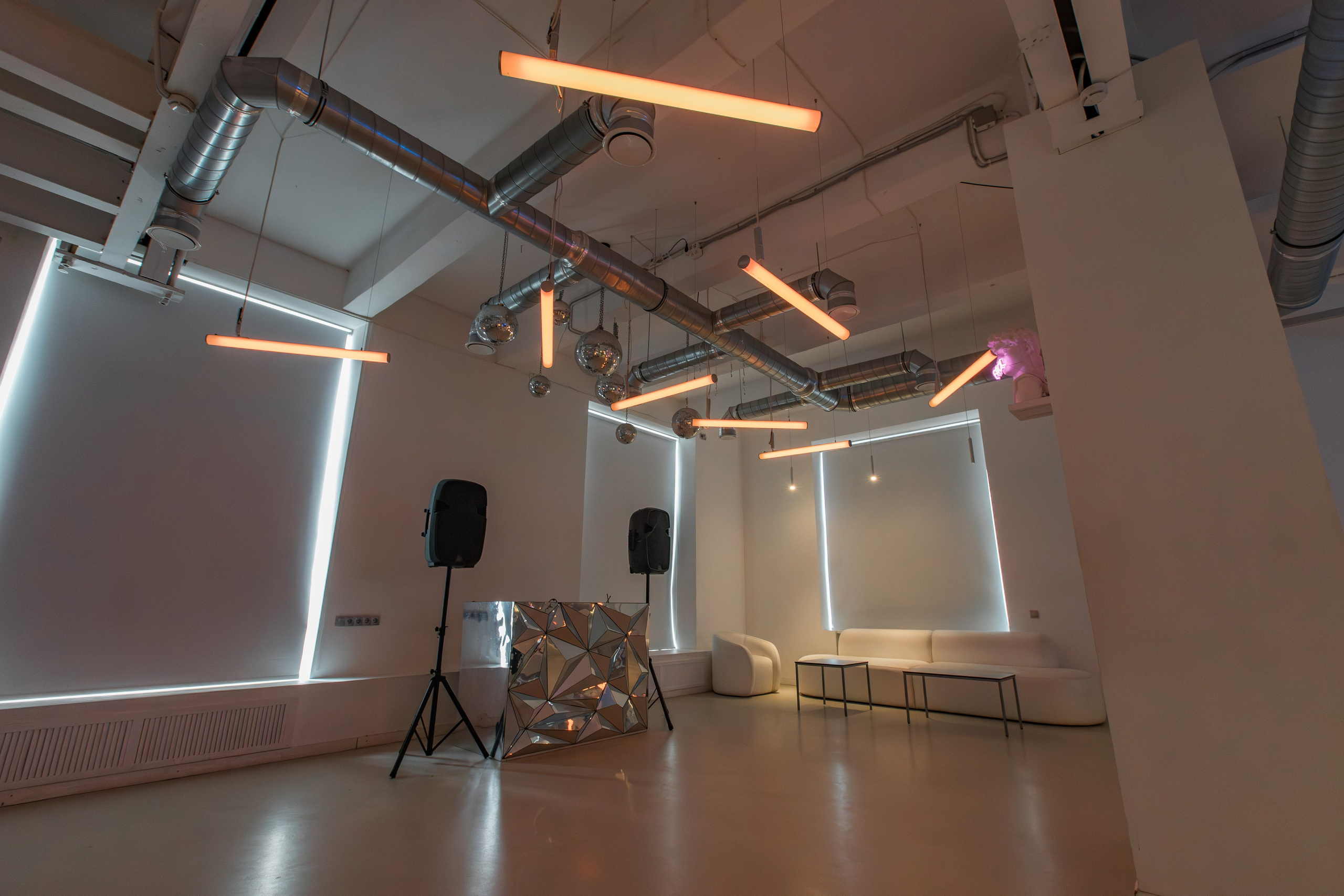 Кожевенная, 34А. Аренда лофта в СПб для мероприятий