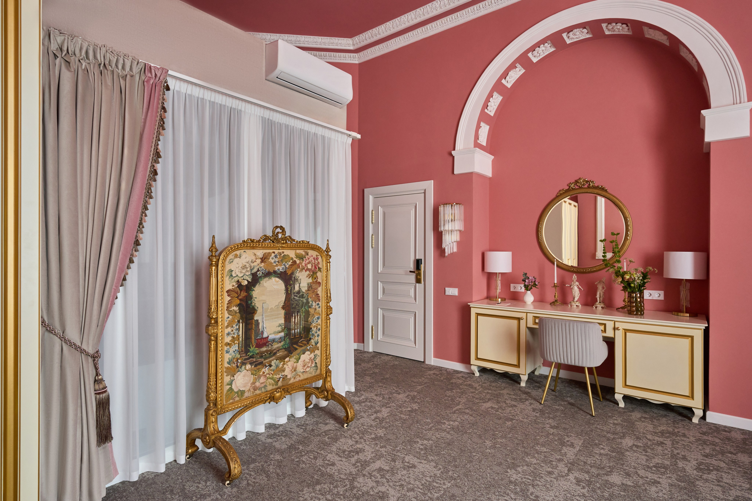 Бутик-отель ACADEMIA Особняк SHUVALOFF