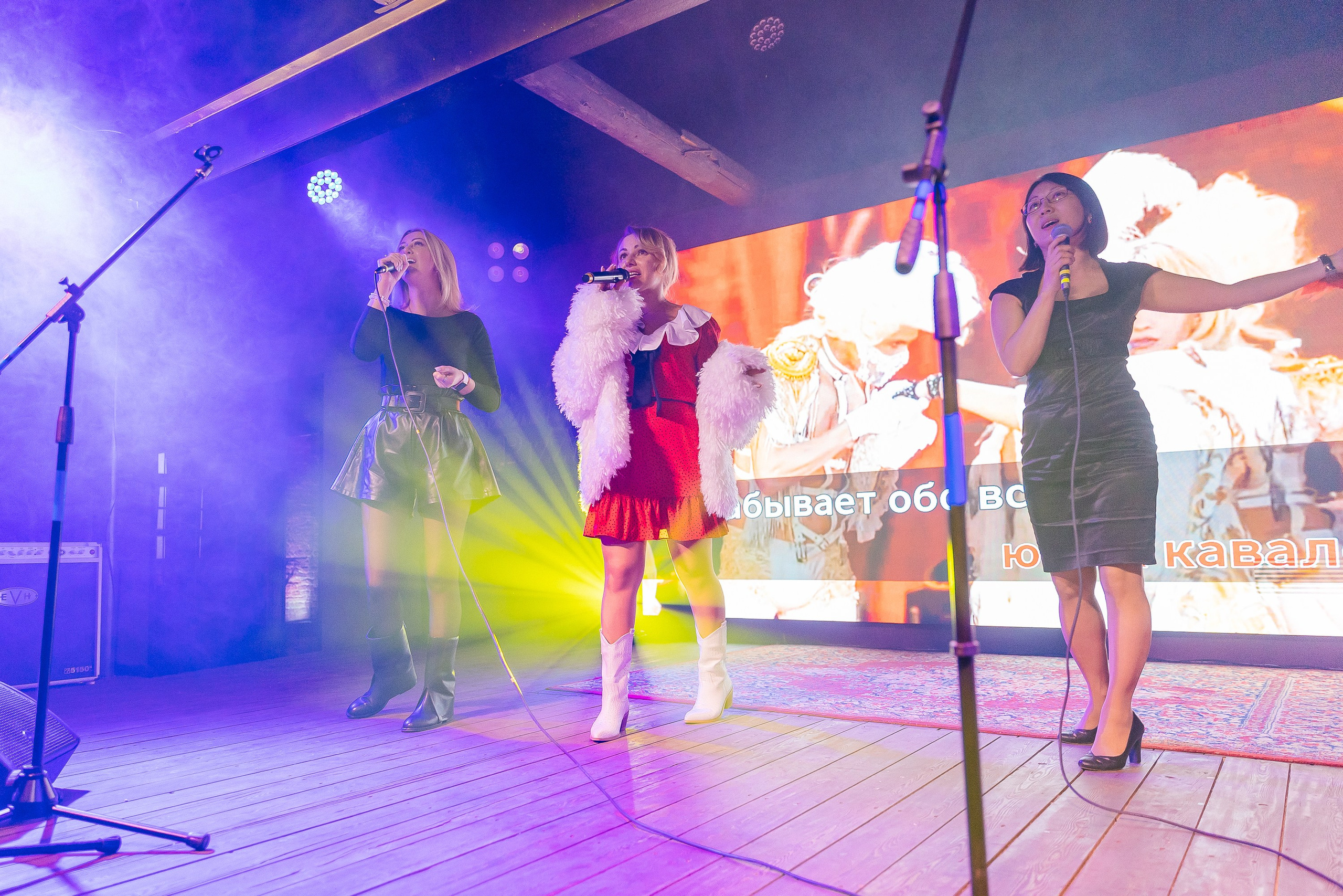 Конкурс караоке в RizzW. Фотограф Москва, Балашиха, МО. Свадьбы, репортажи, контент, портреты