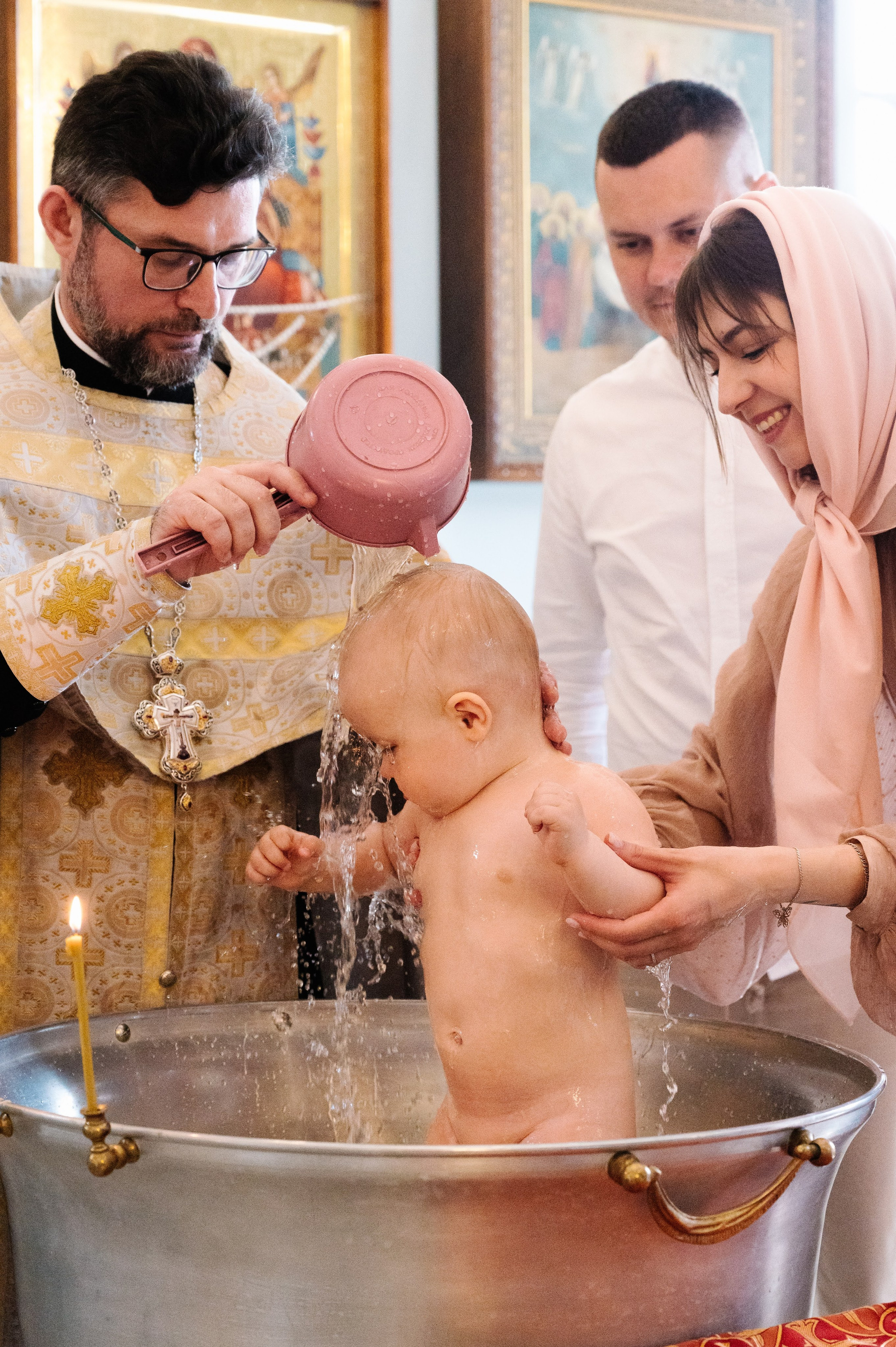 Стоимость крещения. Профессиональный фотограф беременности в СПБ. Стильные фотосессии беременности в стиле минимализм и классическая фотография