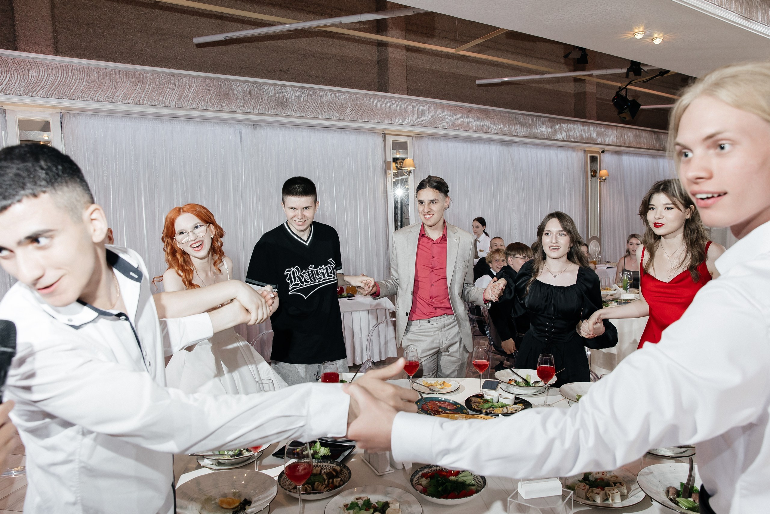 Выпускной 2024. Свадебный фотограф Настя Шелл г. Череповец