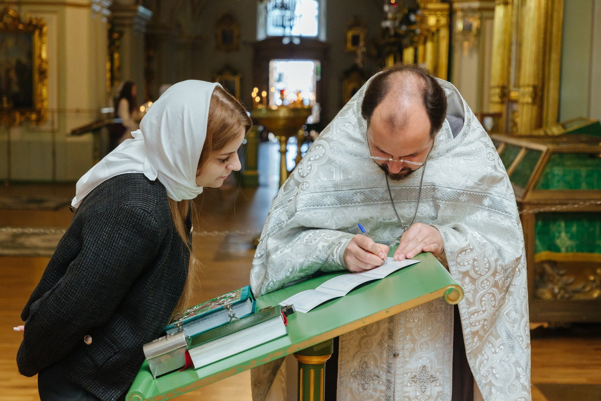 Крещение СПб Никольский собор сколько стоит, как записаться на крещение, где бесплатно крестить Питер, Крещение СПб Никольский собор цена крестин