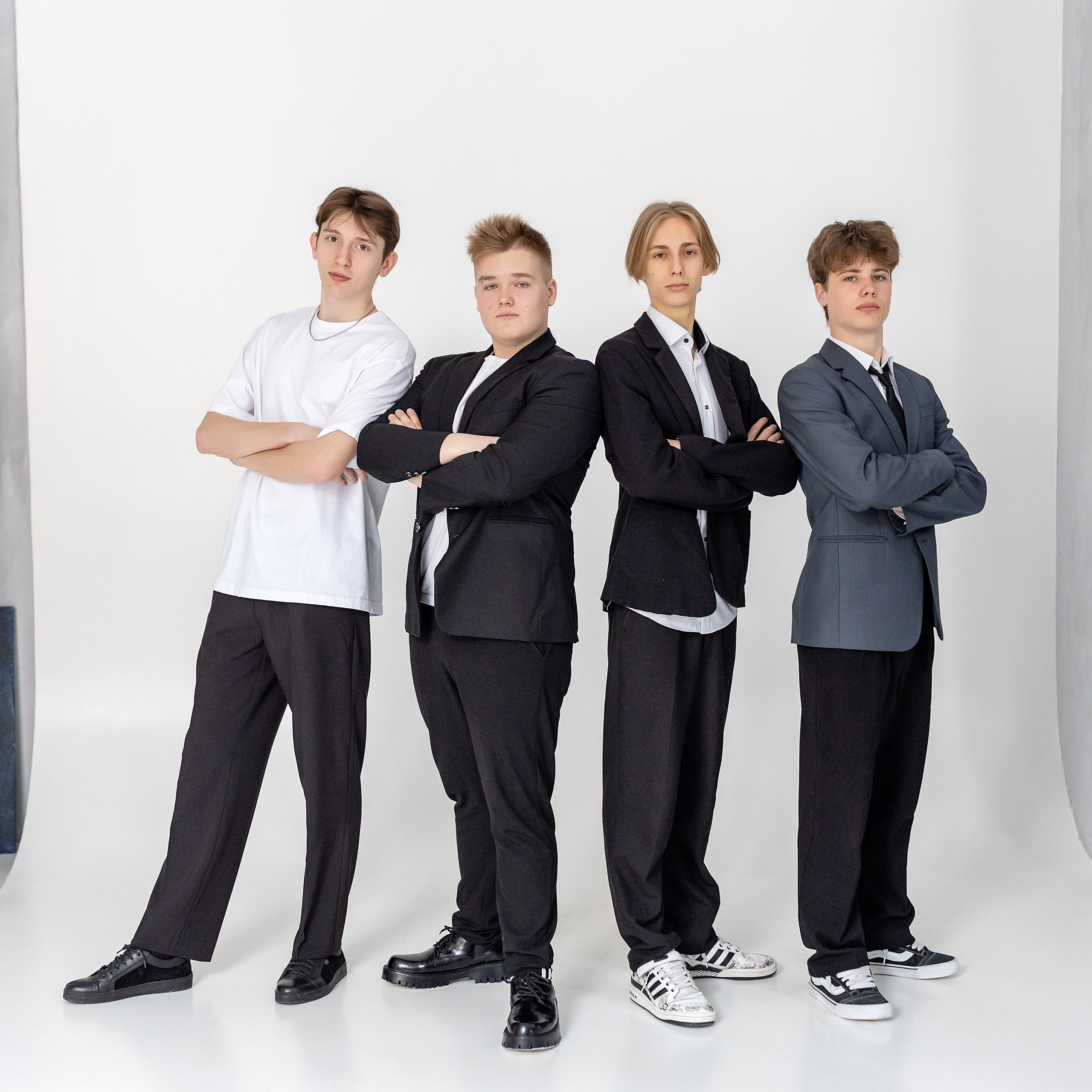 Выпускной альбом Владивосток 11 класс. Стильный выпускной альбом Владивосток фотограф Вероника Мигачева