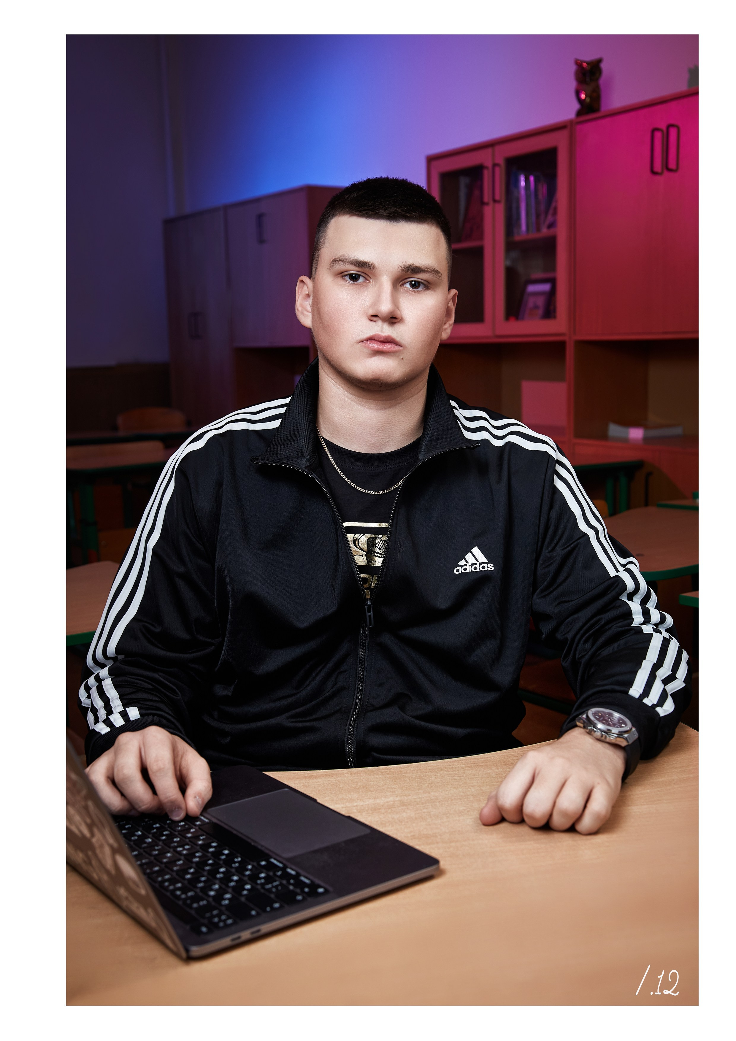 Выпускной альбом «Одиннадцатый» для старших классов — «Миллион Портретов»