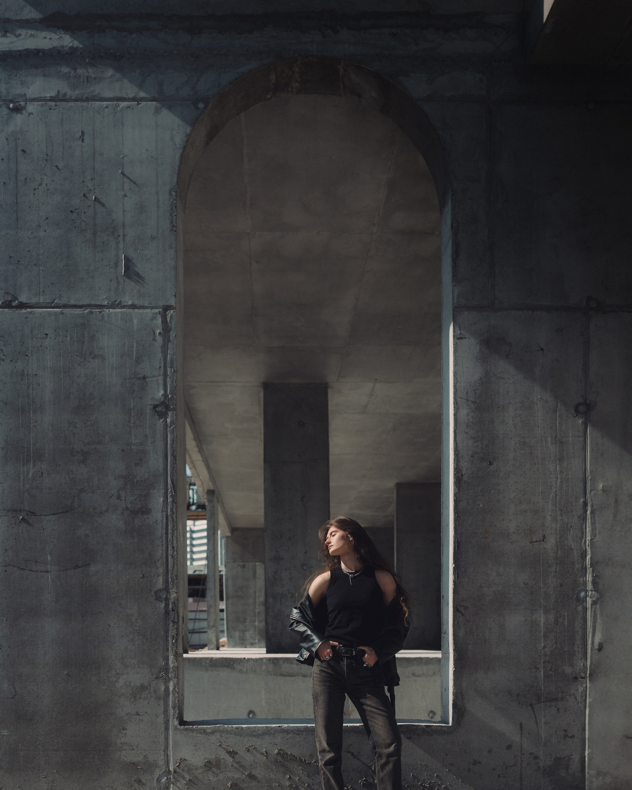 Female street photo shoot at a construction site in Kazan - Anton Avanzato