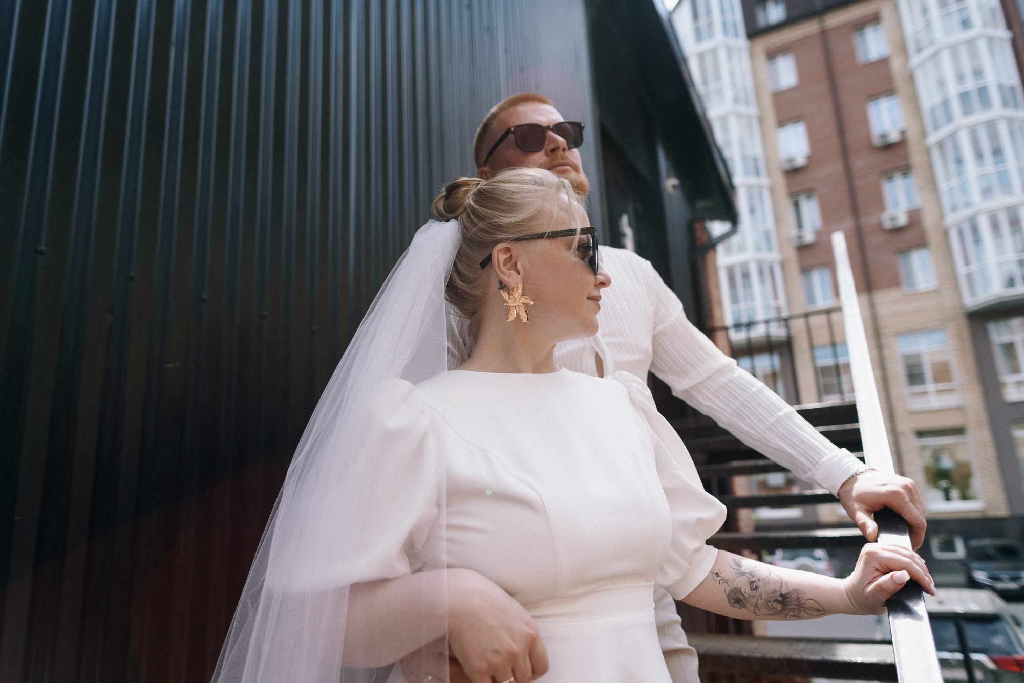 Свадебный фотограф в Тюмени — Фотосессия Павла и Марии на Набережной. Портретный фотограф Тюмень Дарья Мустафина