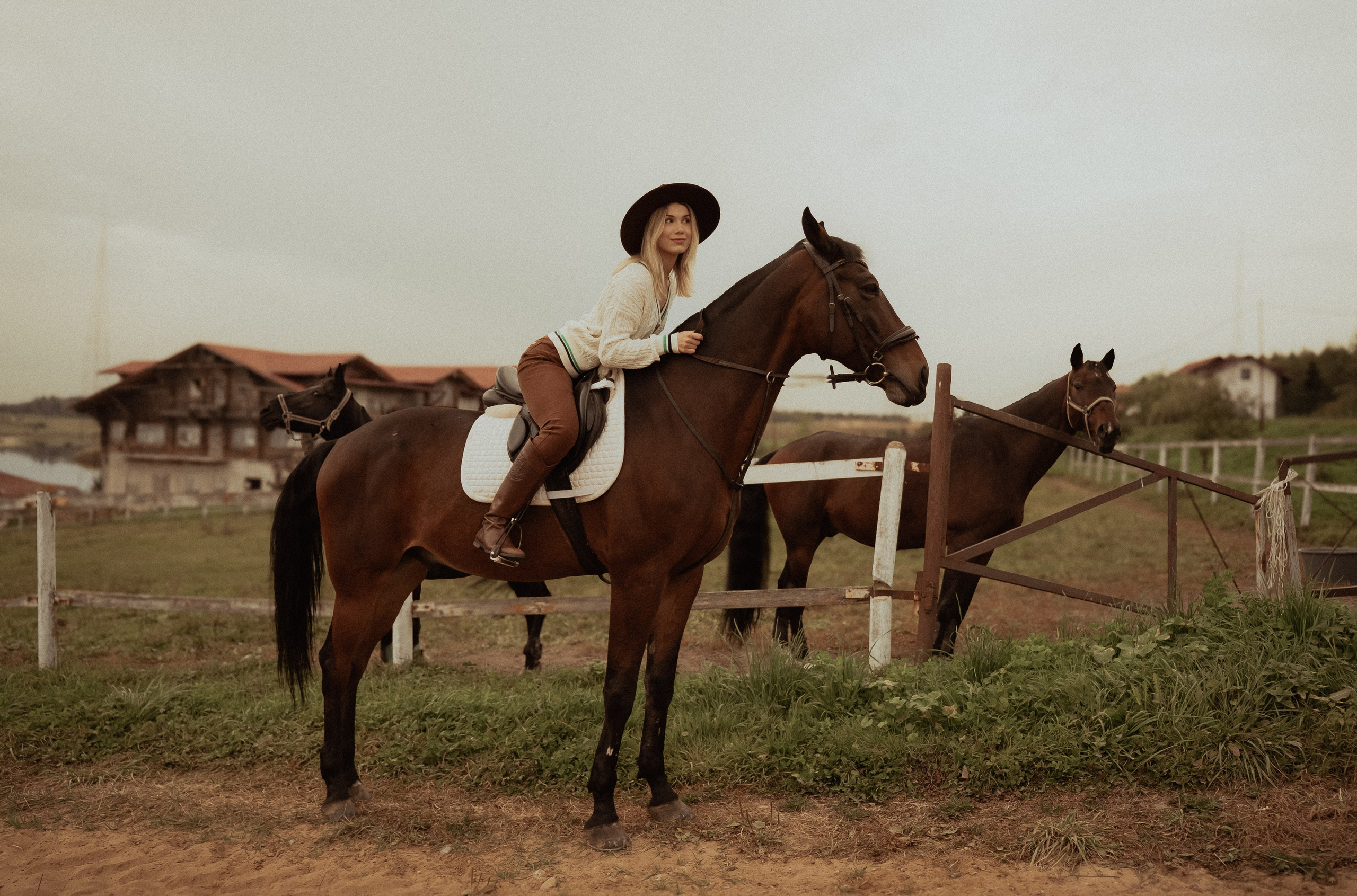 Элегия в седле 📸+🎬. Видеограф / Фотограф  — Яна Спащанская
