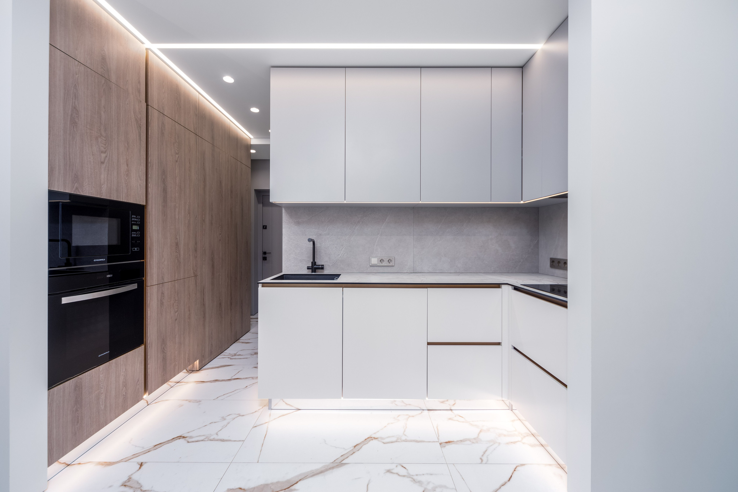 Интерьер зоны кухни в евро-3 квартире в ЖК Минск Мир